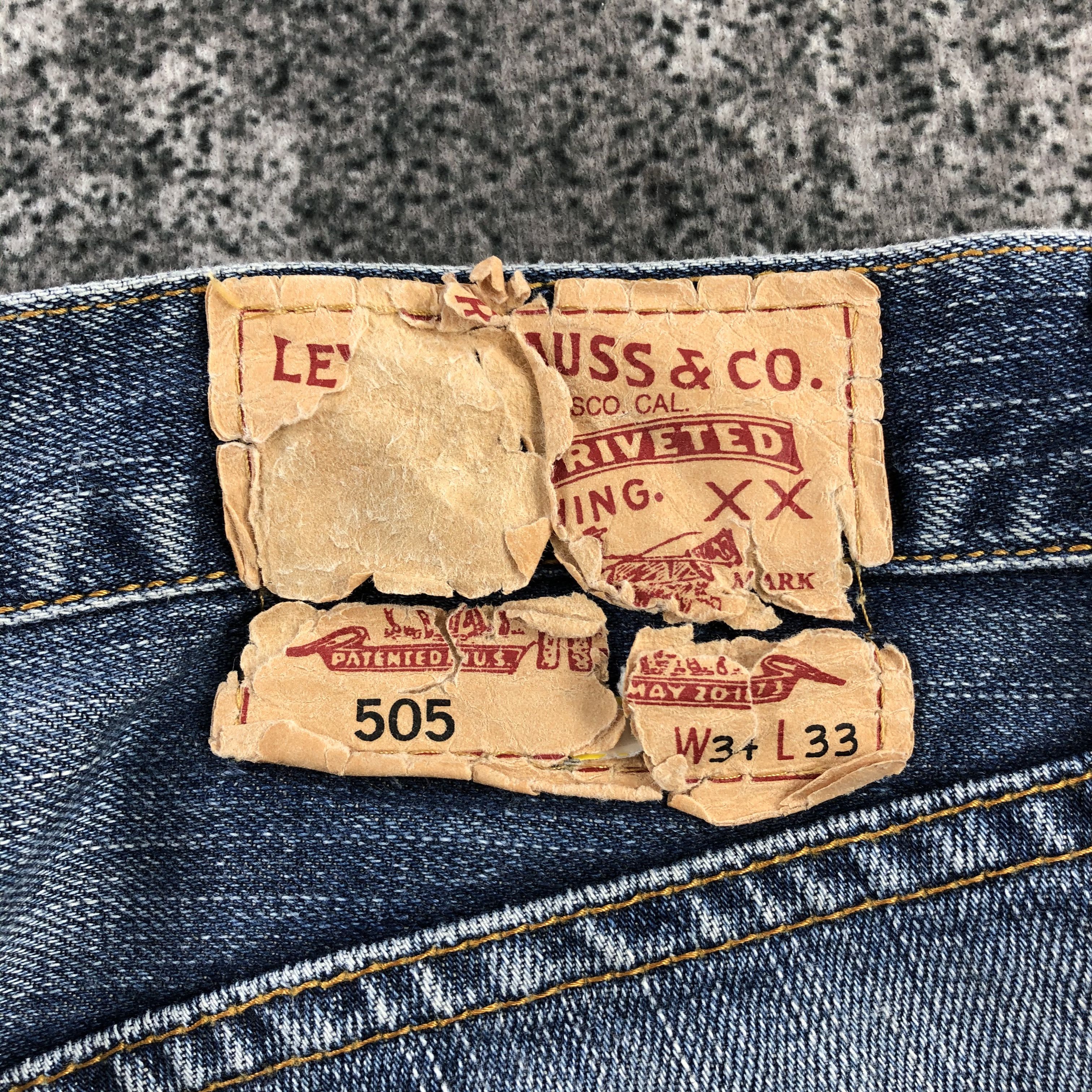 Levi's Vintage Levis 505 Jeans Distressed Denim KJ850 Size US 34 / EU 50 - 5 Thumbnail