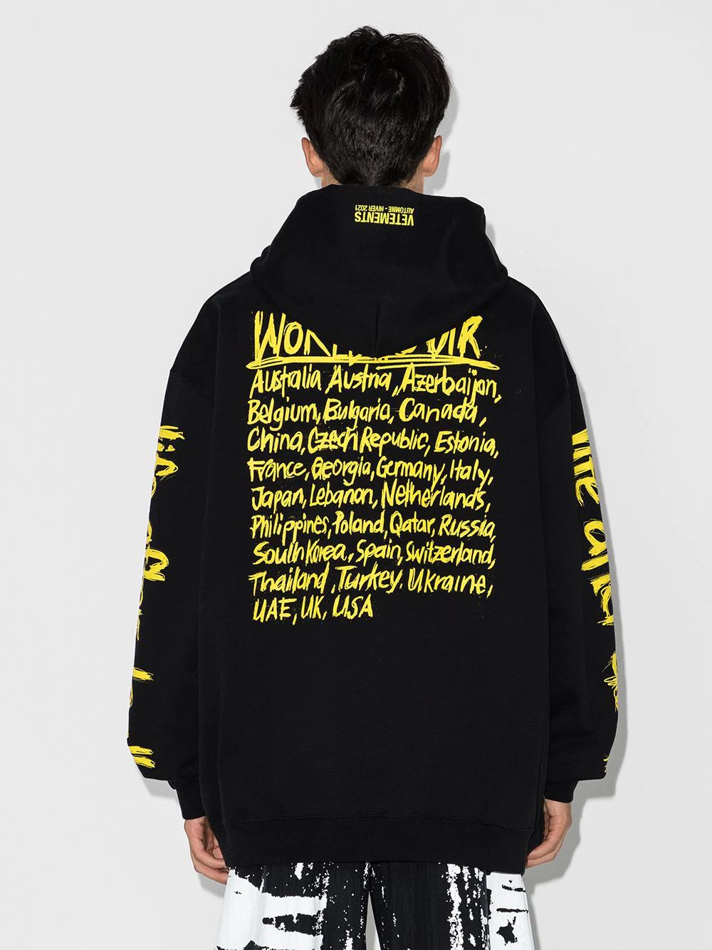 Vetements Black and Yellow World Tour Logo Oversized Hoodie Size US M / EU 48-50 / 2 - 3 Thumbnail
