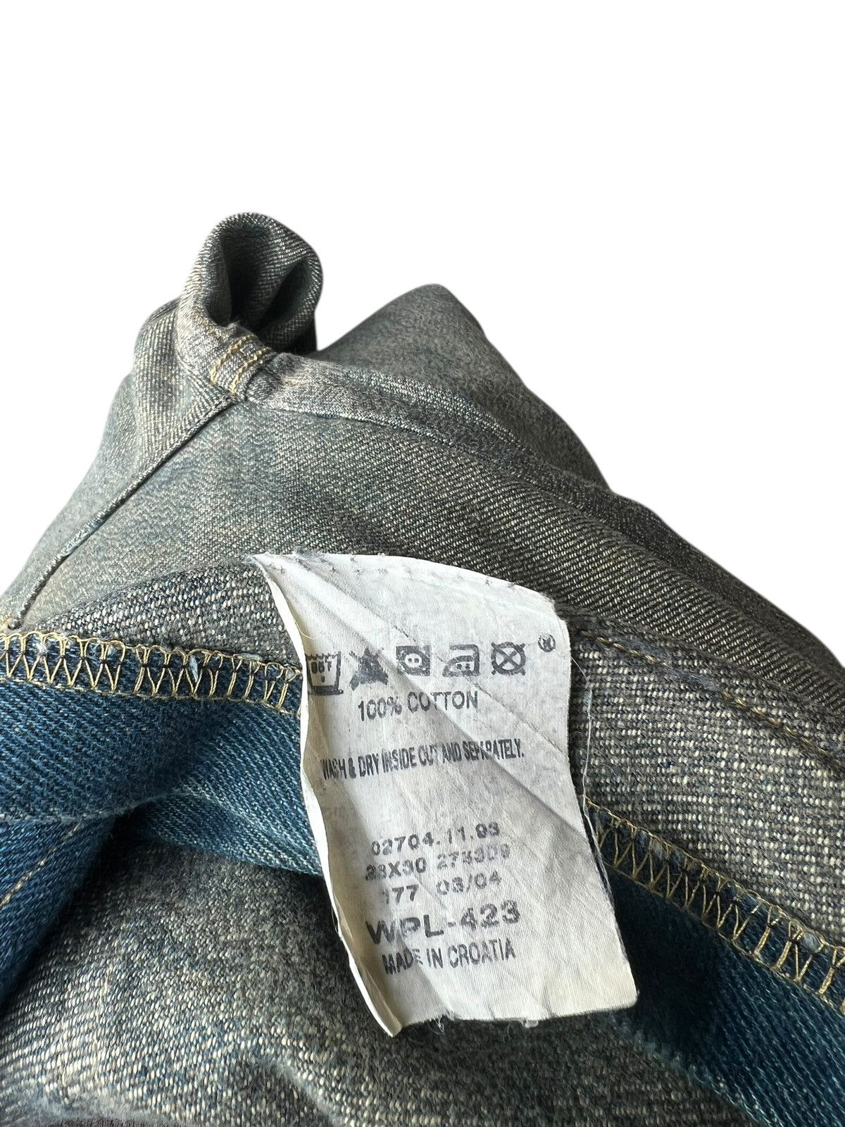 Levi's 2004 Levi’s Red Dirty Mud Stains Denim Patchwork Jeans Thick Size US 29 - 24 Thumbnail