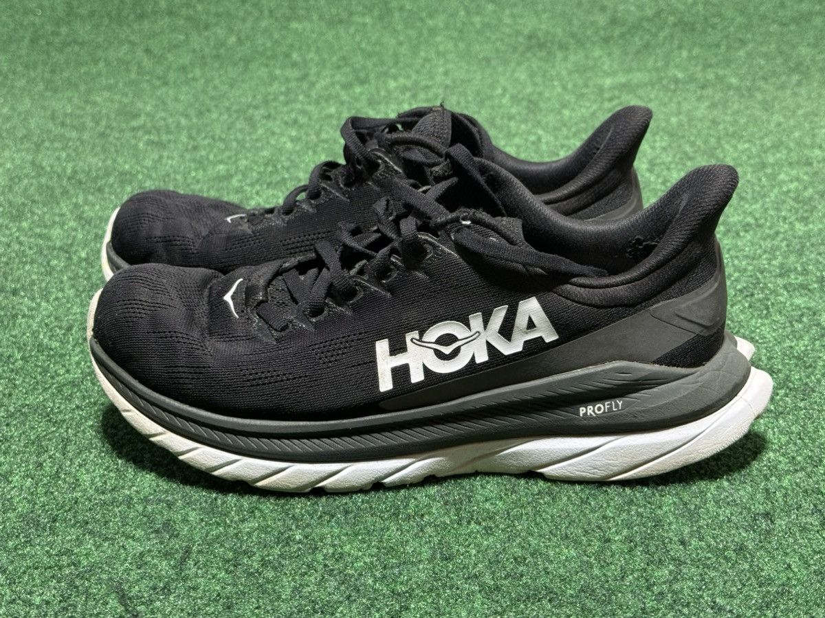 Hoka Hoka One One Mach 4 Size US 9 / IT 39 - 1 Thumbnail
