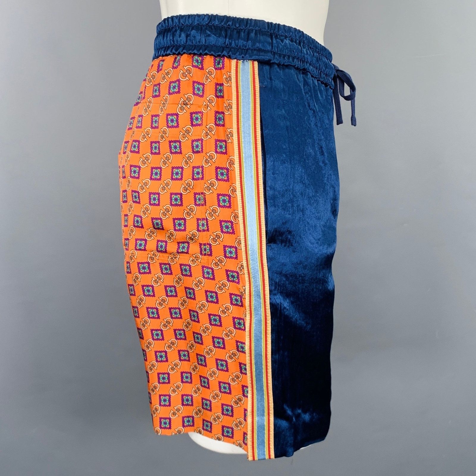 Gucci GUCCI Size 28 Blue Orange Monogram Acetate Joggers Shorts Size US 28 / EU 44 - 2 Thumbnail
