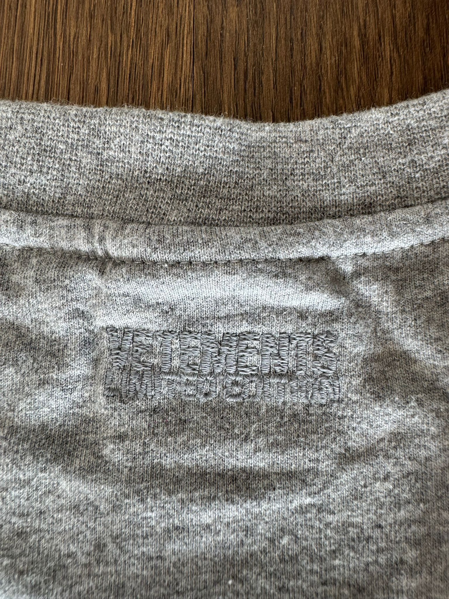 Vetements Vetements Limited Edition Gray Unisex T-Shirt Size US XL / EU 56 / 4 - 7 Thumbnail