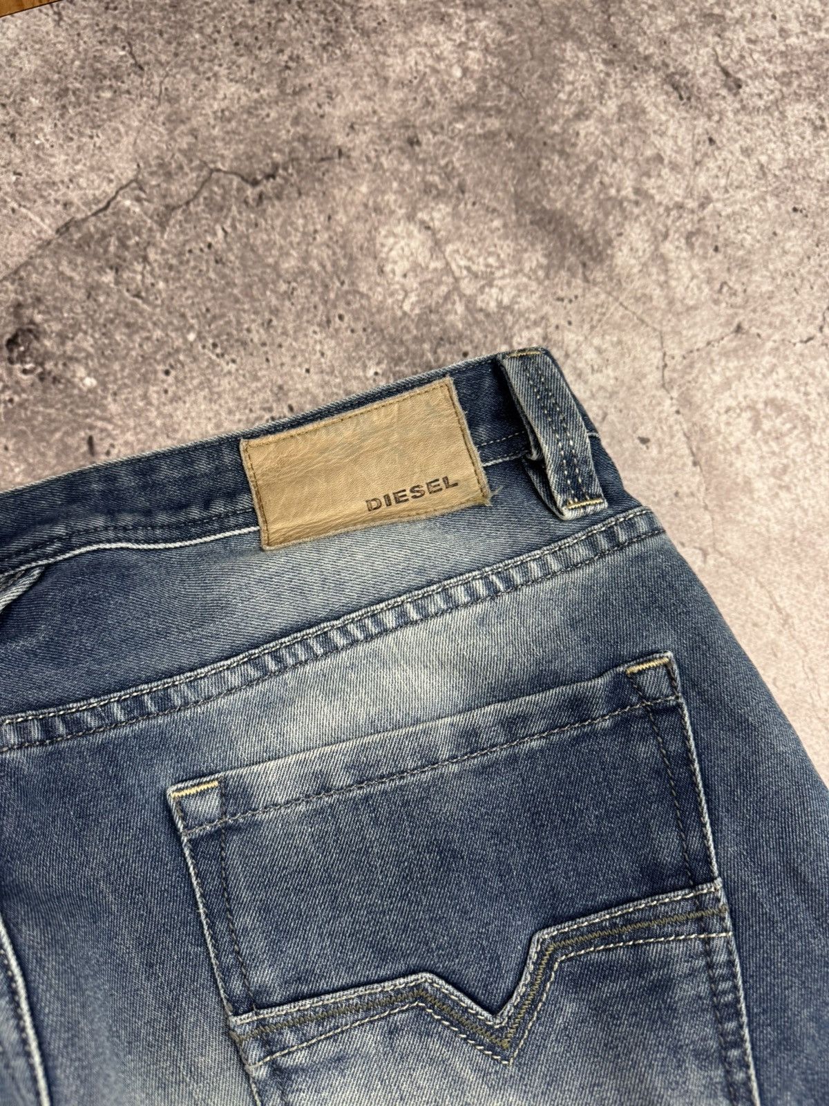 Diesel CRAZY FLARED DIESEL LARKEE JEANS If Six Was Nine japanese Size US 36 / EU 52 - 7 Thumbnail