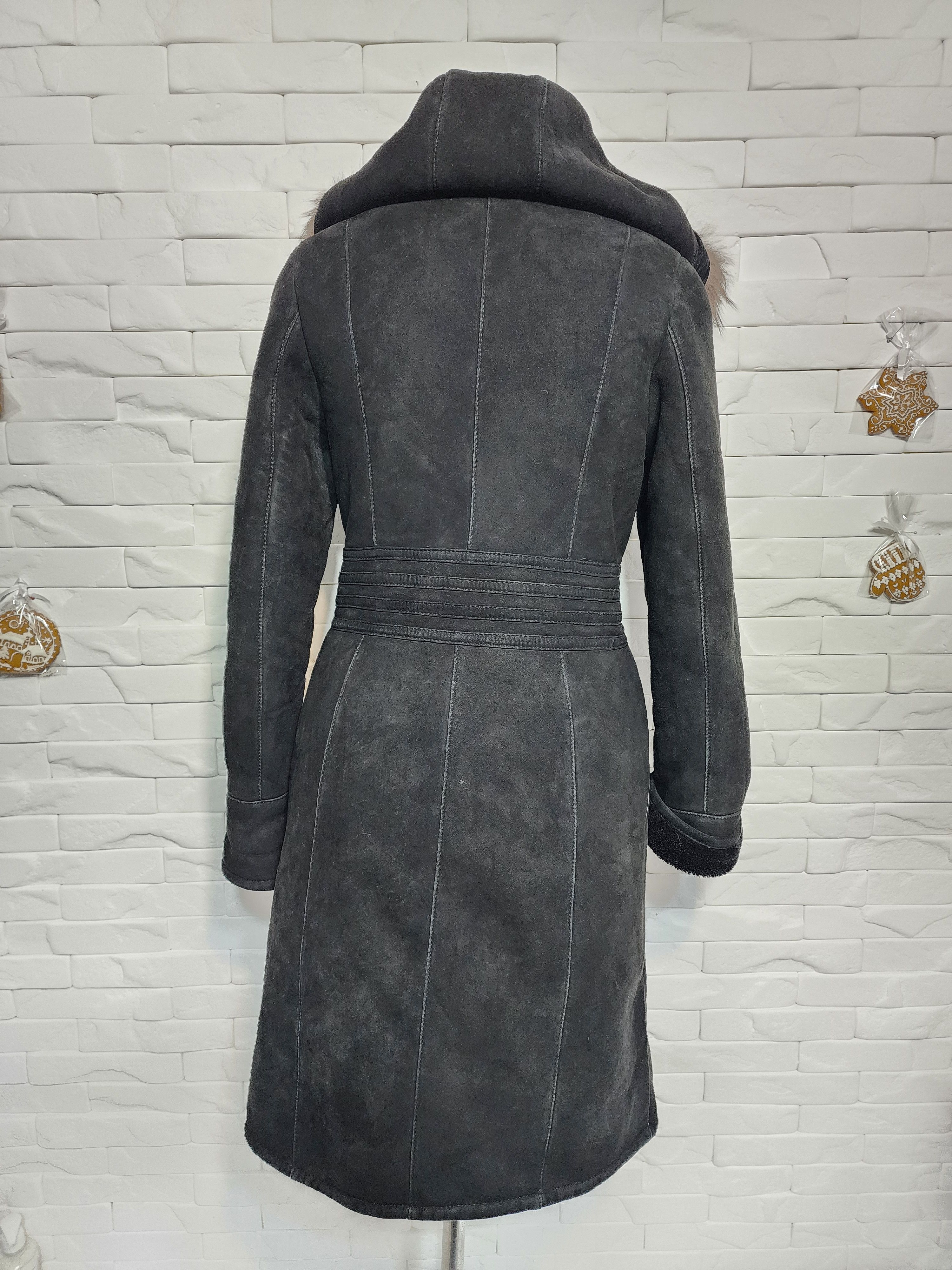 Furla Black Faux Sheepskin Coat: Warm Hood, Metal Zipper. Women's. Size S / US 4 / IT 40 - 4 Thumbnail