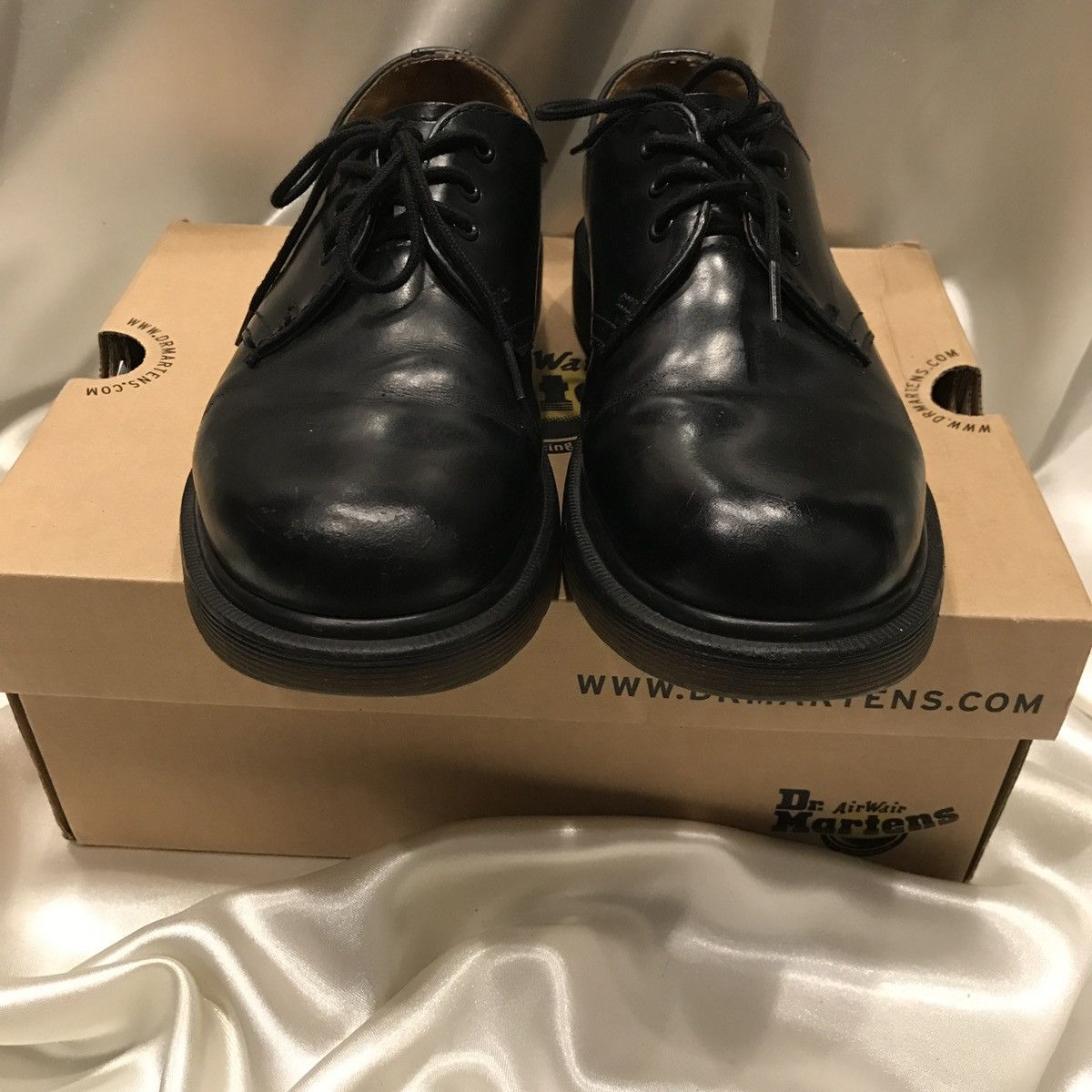 Dr. Martens × Vintage Dr. Martens 1461 Low Black Short 3 Hole Vintage Leather Size US 6 / IT 36 - 5 Thumbnail