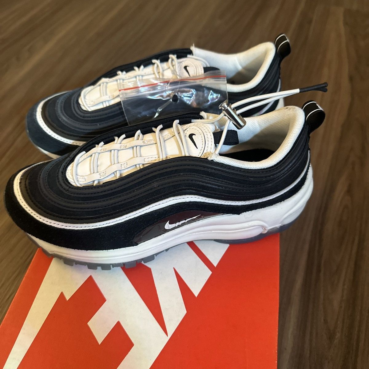Nike Nike Air Max 97 Premium “Hangul Day” W Size 6.5 Black/white Size US 6.5 / IT 36.5 - 4 Thumbnail