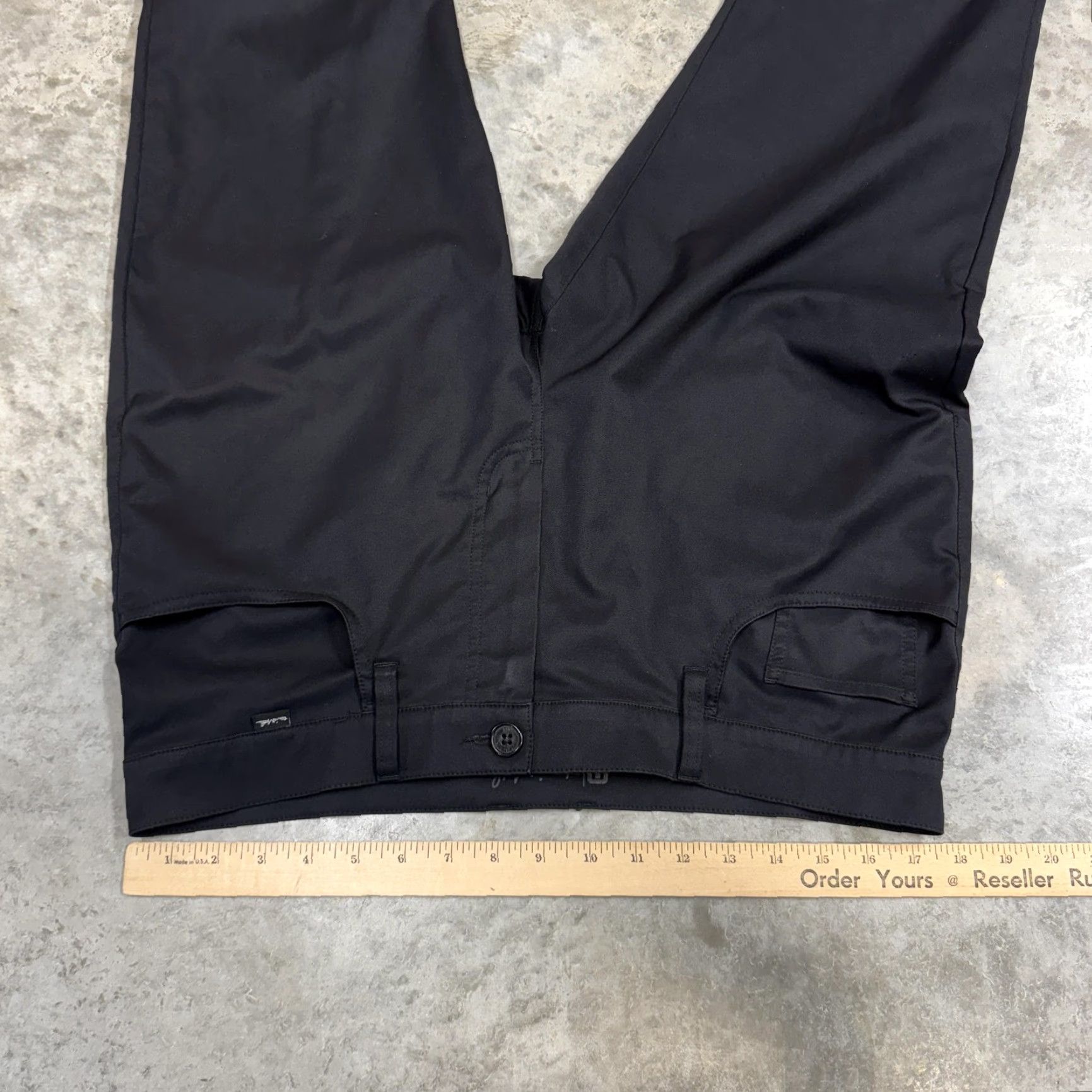 TravisMathew TravisMathew Pants Mens 35x31 Black Golf Chinos Casual Performance Polyester Size US 33 - 6 Thumbnail