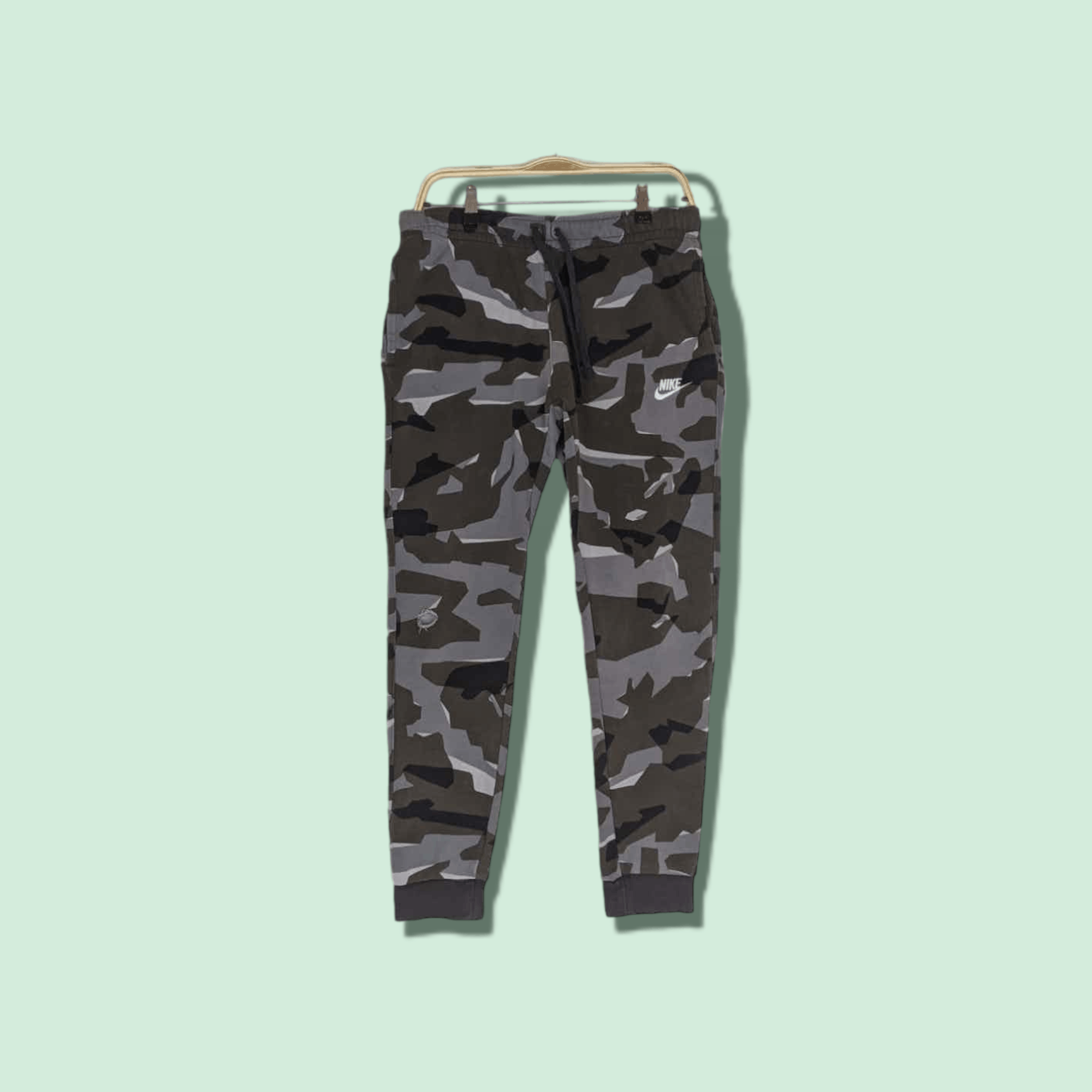 Nike NIKE Camouflage Jogger Pant Sweatpant Size US 32 / EU 48 - 1 Thumbnail