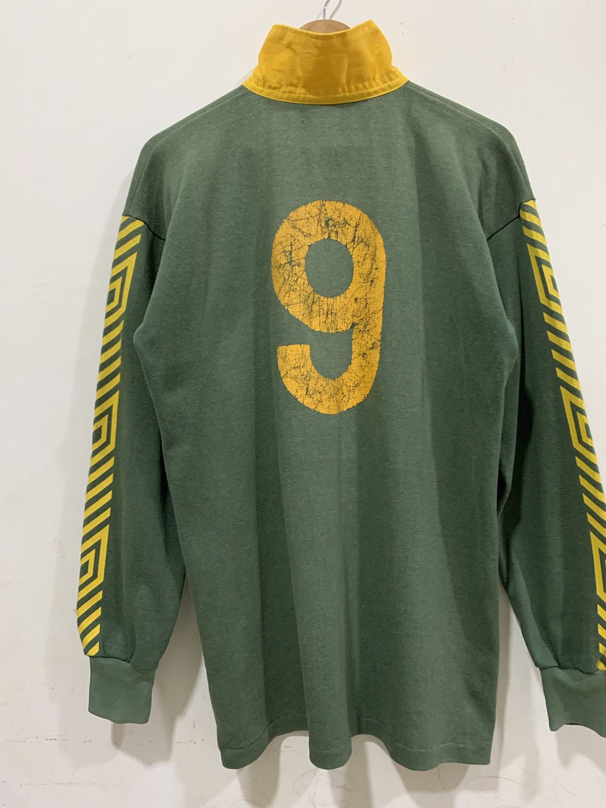 Umbro Vintage Umbro Rugby Long Sleeve Size US XL / EU 56 / 4 - 7 Thumbnail