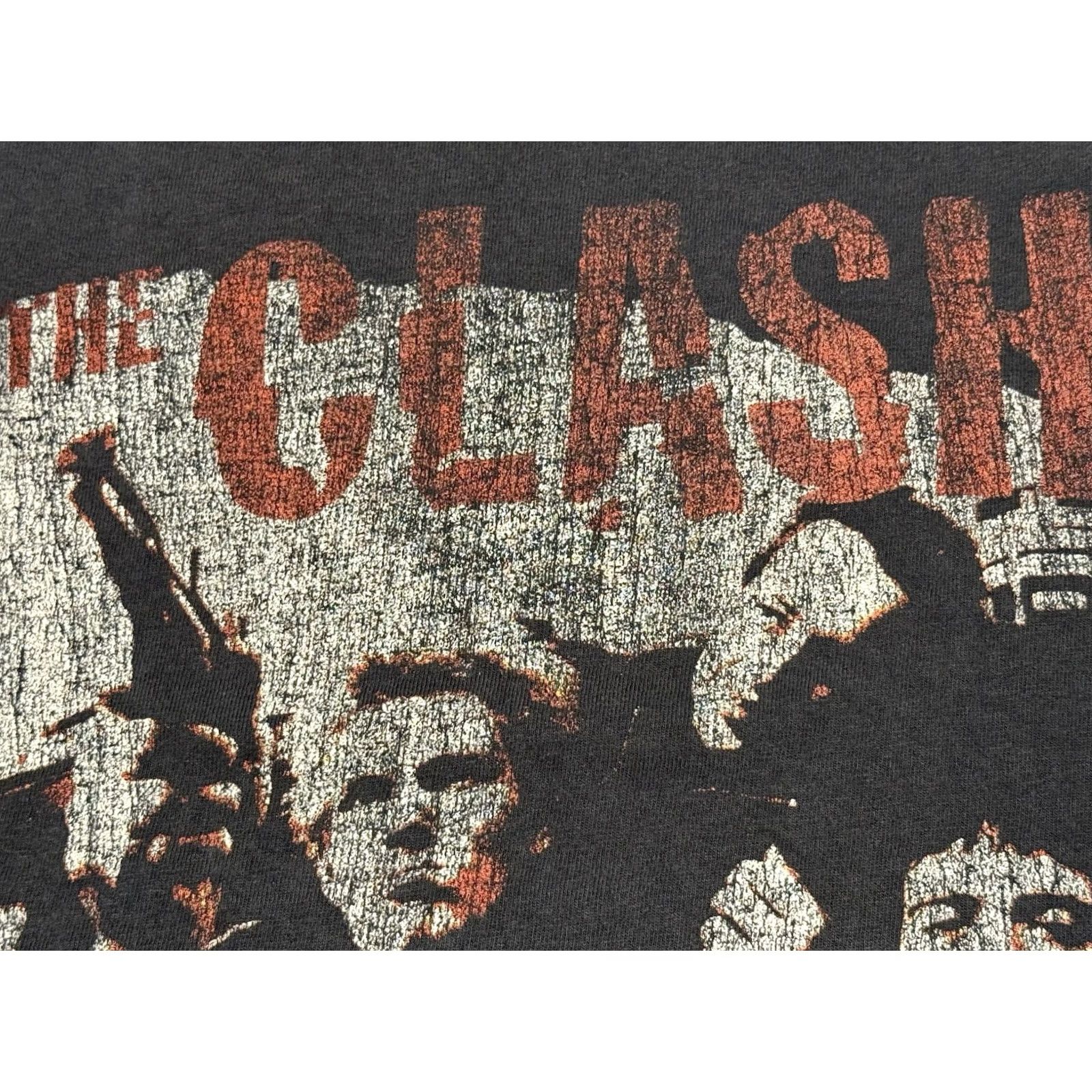 Hanes VINTAGE The Clash Shirt Small Unisex Adults 2005 70s Punk Rock Graphic Print Crew Neck Black Hanes Distressed Size US S / EU 44-46 / 1 - 4 Thumbnail