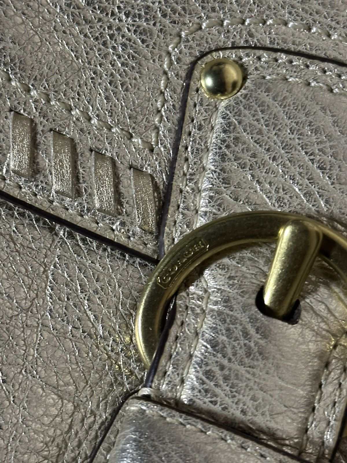 Coach Coach Metallic Whipstitch Leather Convertible Bag. Size ONE SIZE - 4 Thumbnail