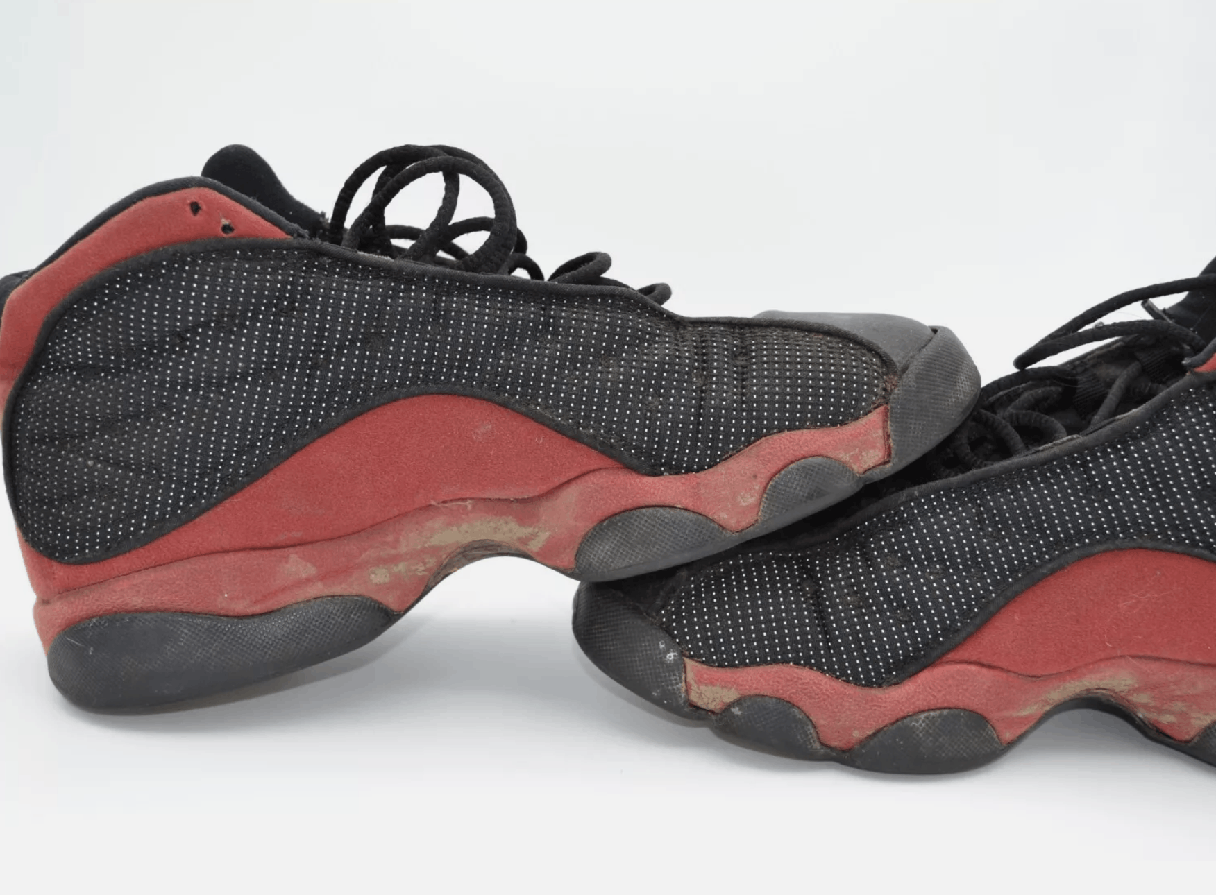 Jordan Brand Jordan 13 breds 414574-004 7y Size US 7 / EU 40 - 2 Thumbnail