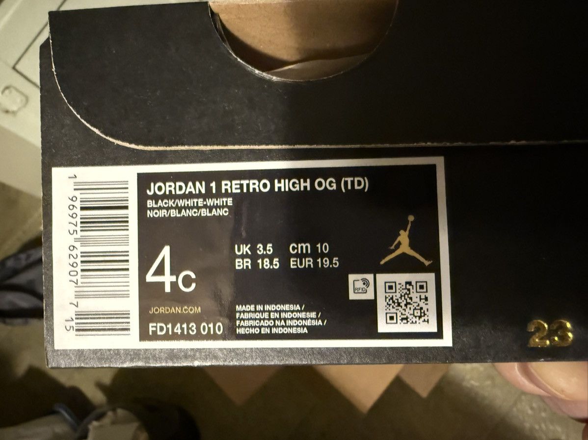 Jordan Brand NEW! Nike Air Jordan 1 Retro OG High TODDLER size 4c OG Box! Size US 5 / EU 37 - 5 Thumbnail