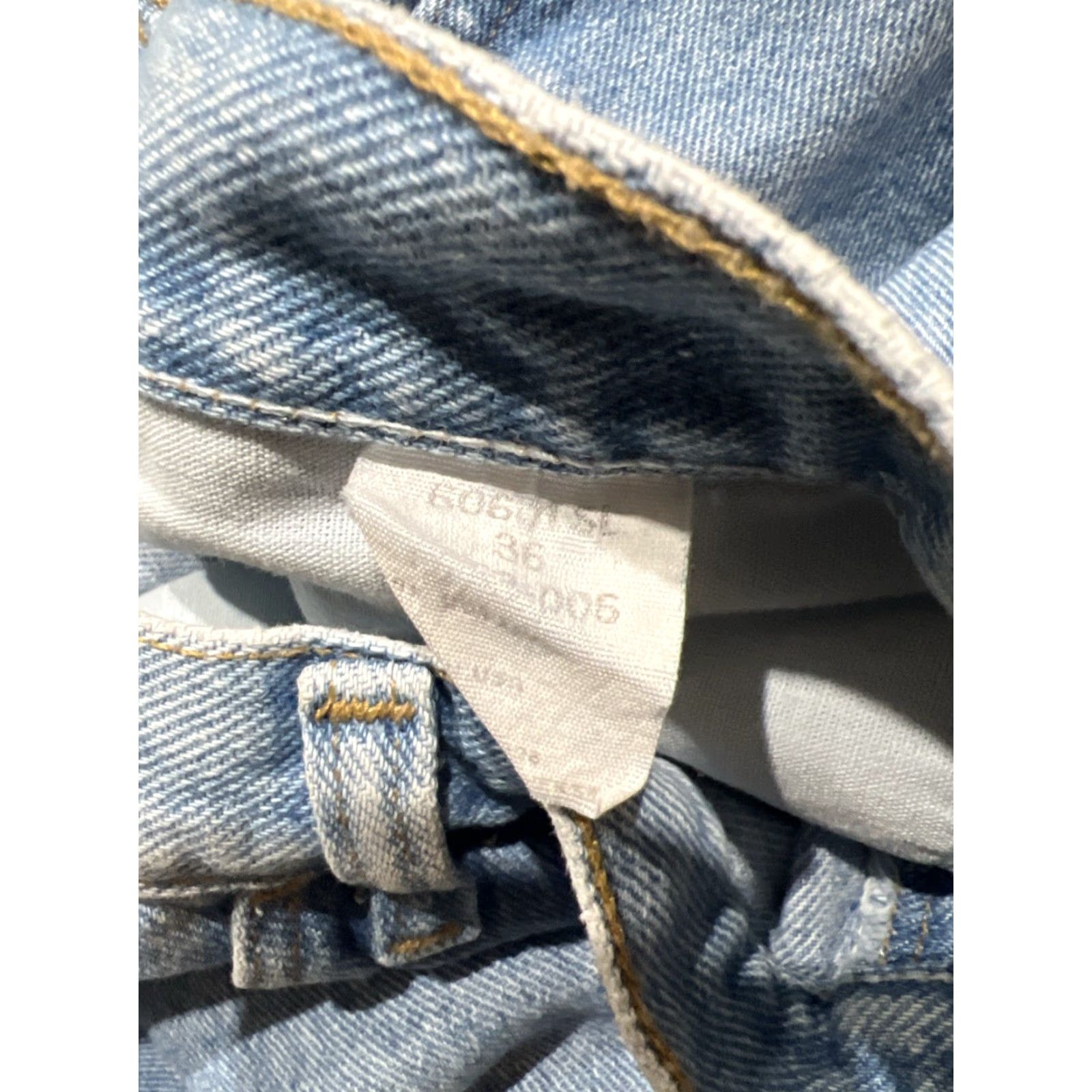 Wrangler Wrangler Bermuda Shorts Men 36 Relaxed Blue Denim 8" Inseam Pockets Cotton Casual 90s Cowboy Logo Vintage: NoMens Size US 36 / EU 52 - 4 Thumbnail