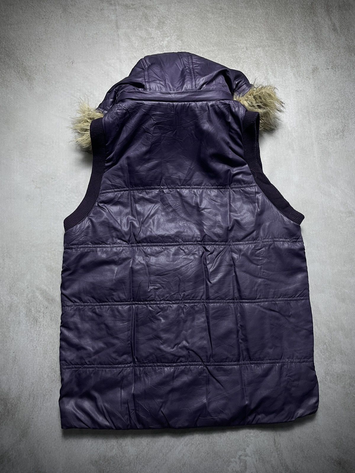 If Six Was Nine 2000’s Converse - Fur Hooded Vest Size US M / EU 48-50 / 2 - 11 Thumbnail