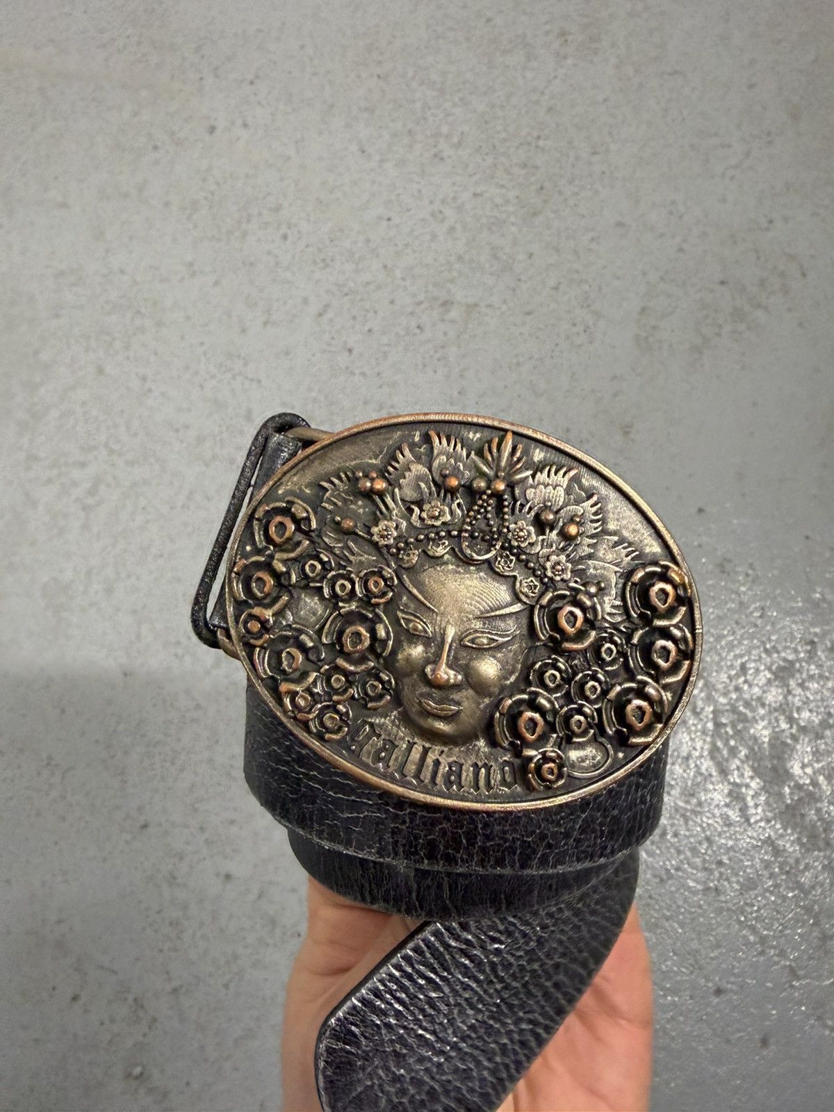 John Varvatos Vintage 00s John Galliano Ashed Leather Sun Buckle Belt Size ONE SIZE - 2 Thumbnail
