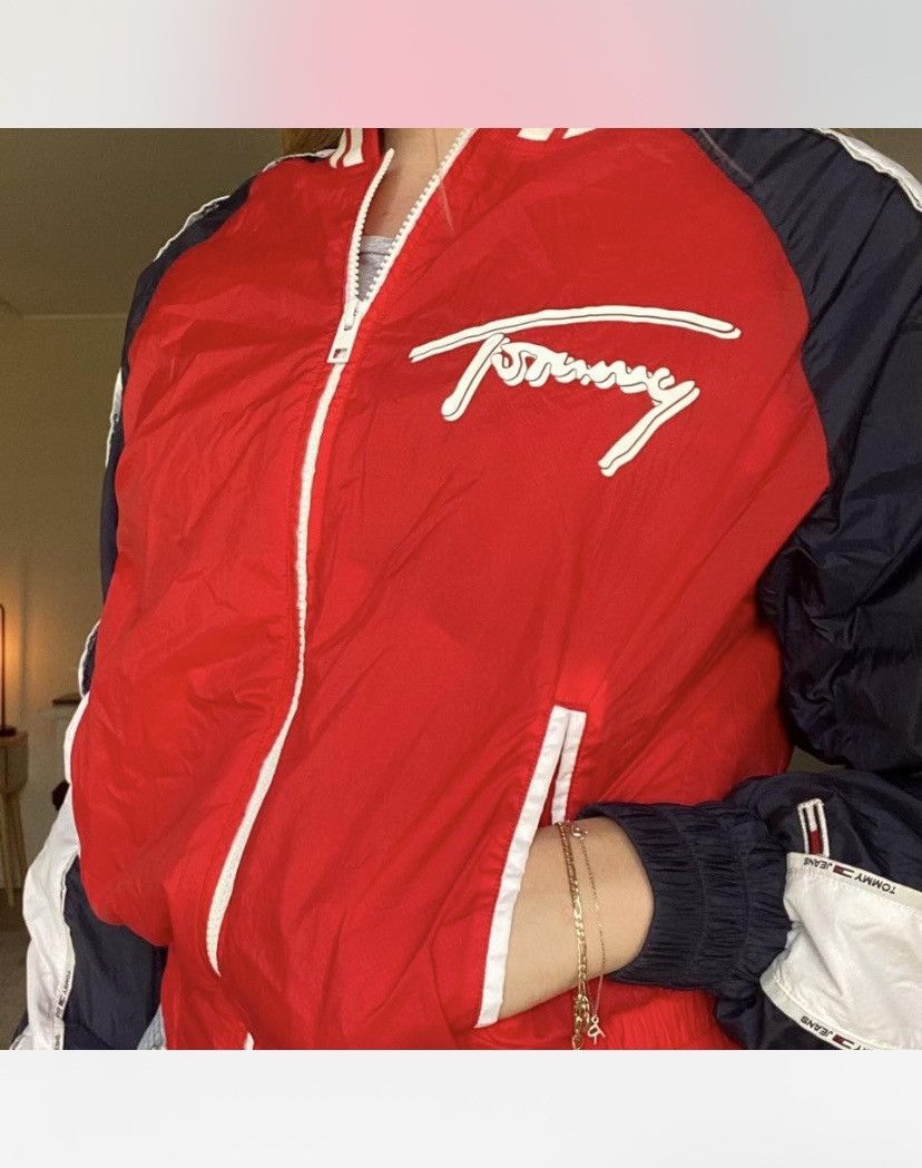 Tommy Hilfiger × Tommy Jeans Red and white Tommy Hilfiger ‘logo bomber jacket’ Size XXS / US 00 / IT 34 - 3 Thumbnail