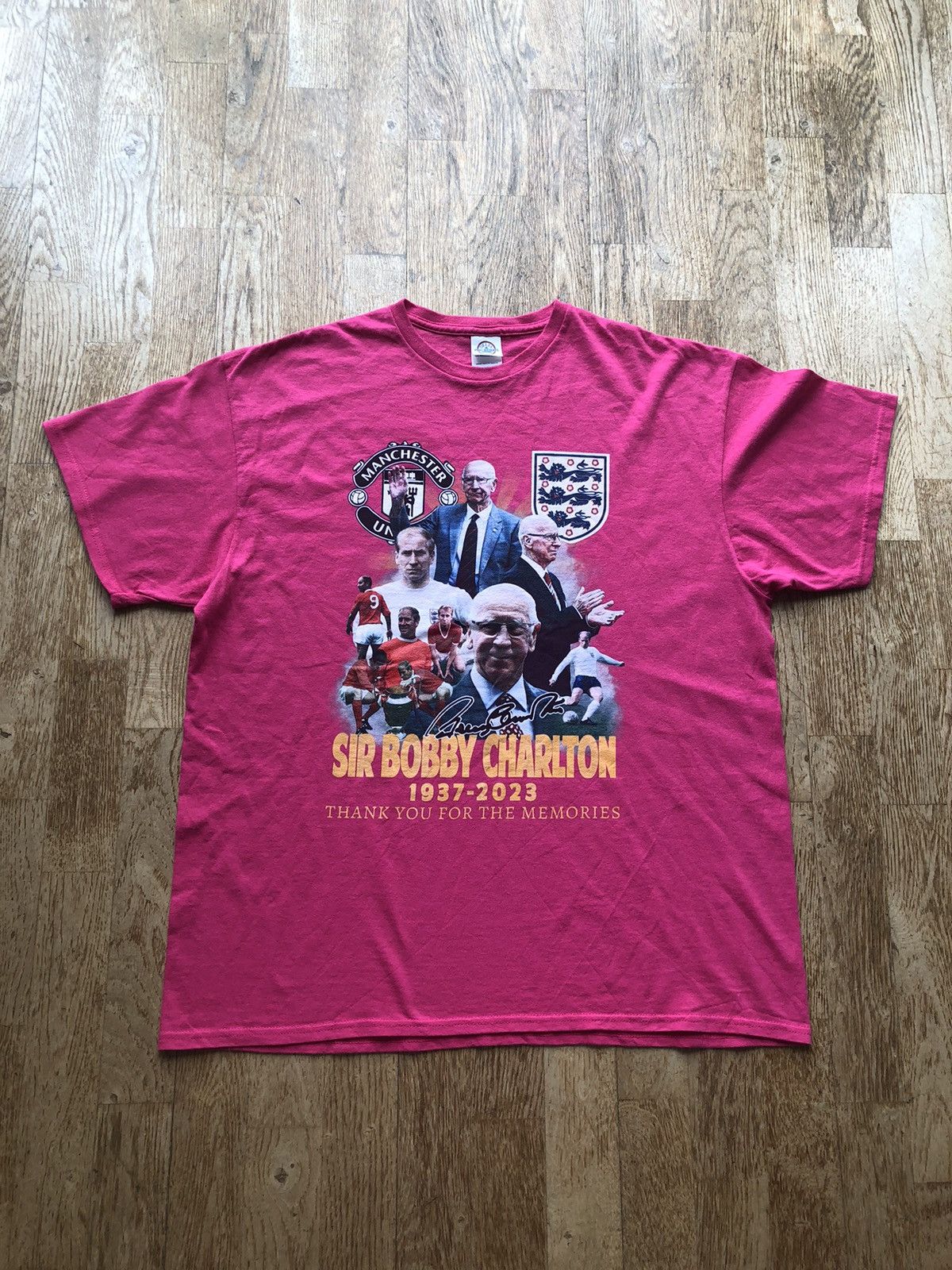 Other VINTAGE SIR BOBBY CHARLTON MANCHESTER UNITED FOOTBALL SHIRT Size US XL / EU 56 / 4 - 1 Thumbnail