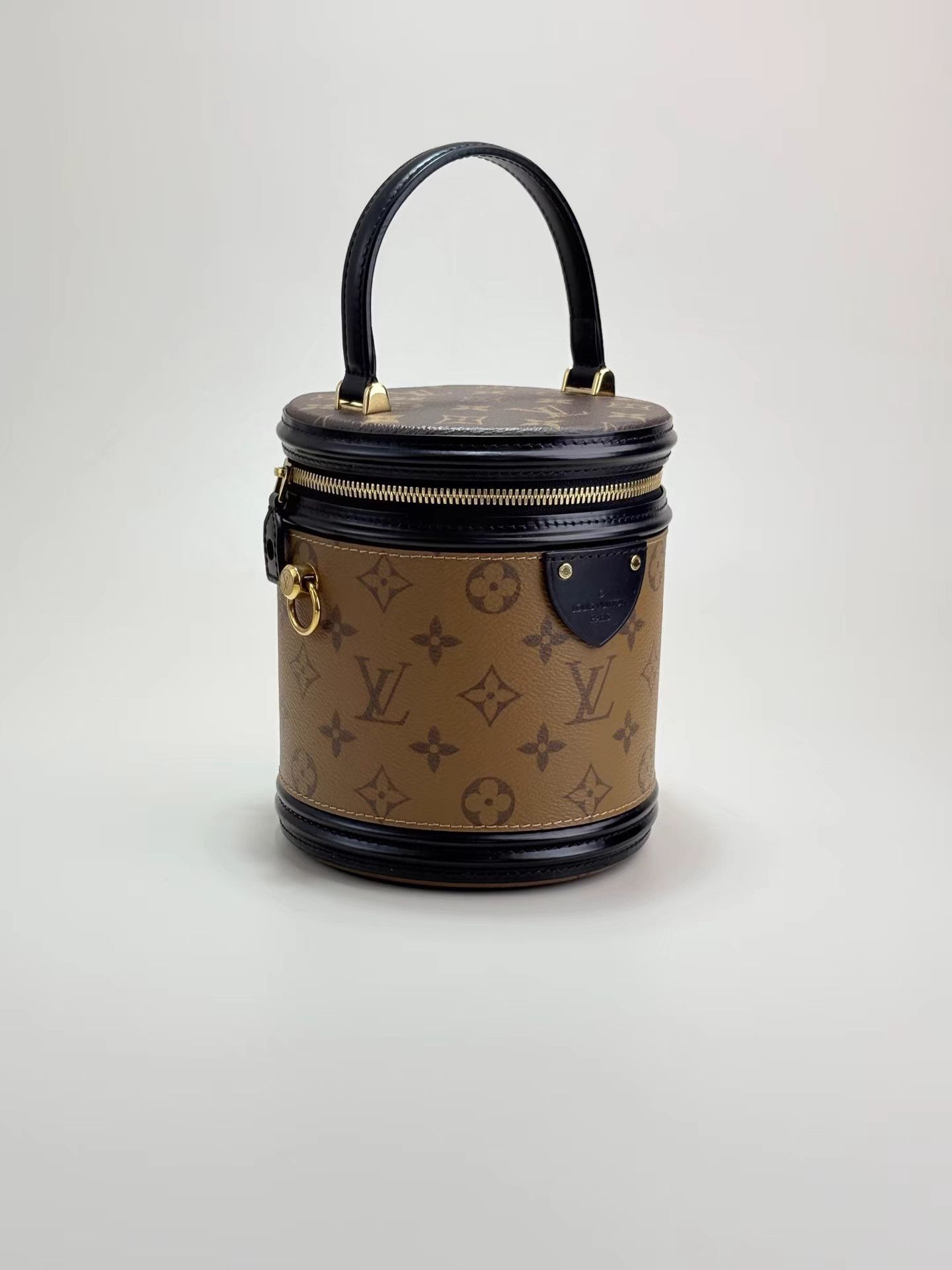 Louis Vuitton LV Monogram Bucket Bag K1 Size ONE SIZE - 2 Thumbnail