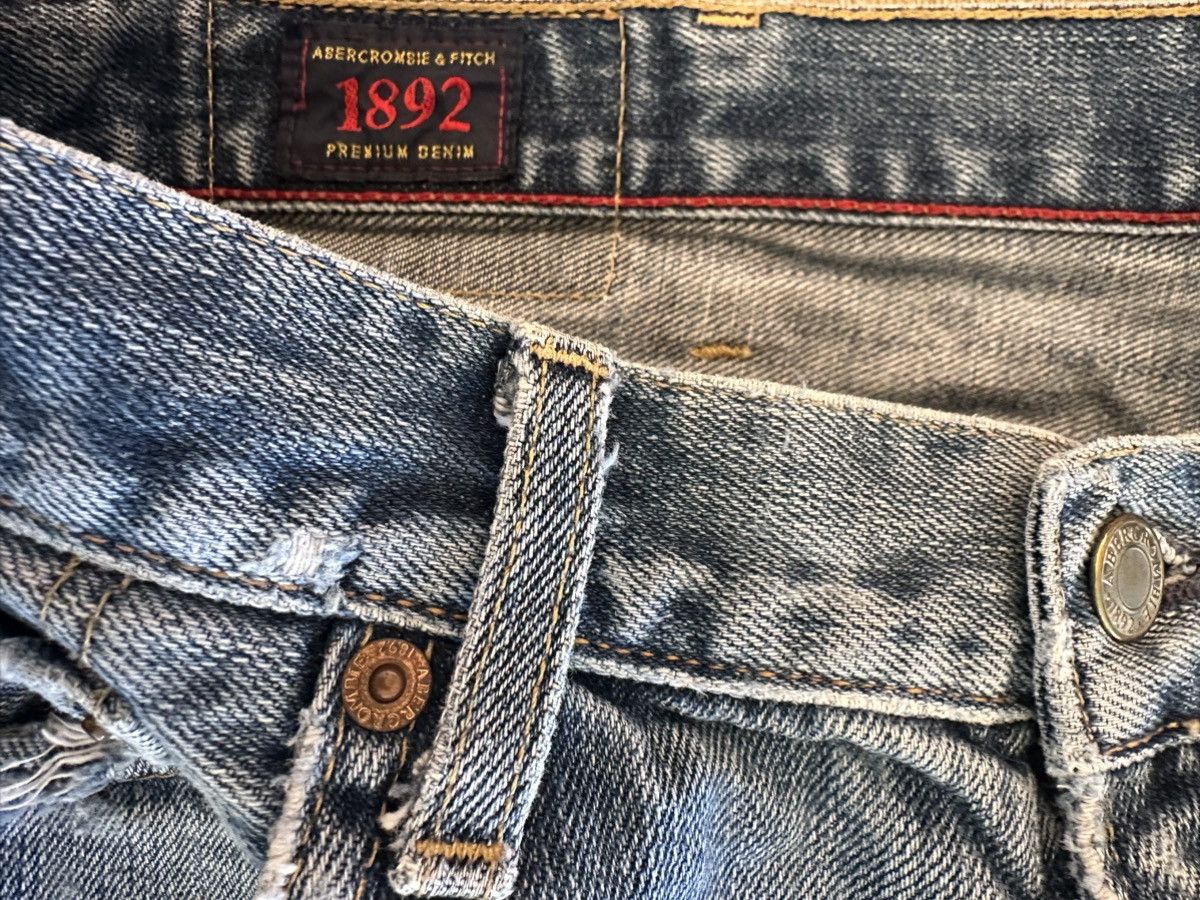 Abercrombie & Fitch A&F vintage 90s jeans cut off shorts ripped Size US 34 / EU 50 - 4 Thumbnail