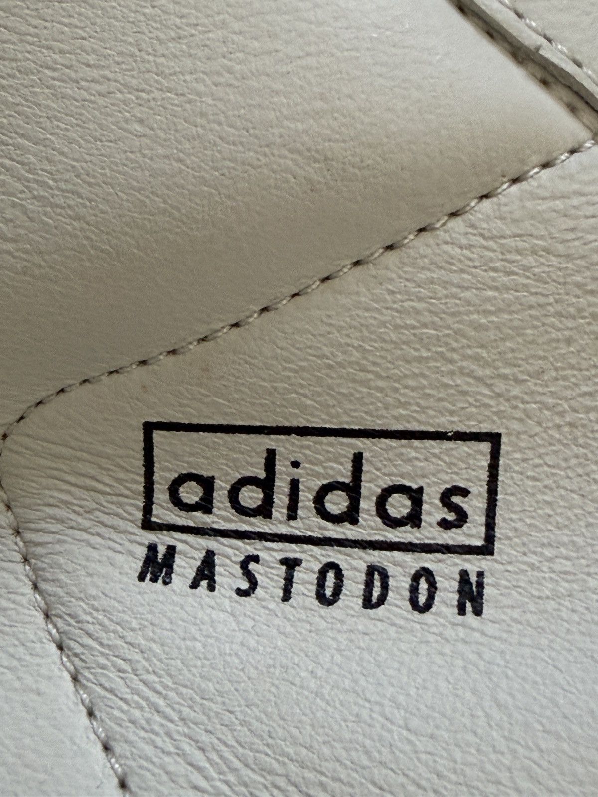 Adidas × Rick Owens Mastodon White Pro Model Size US 9 / EU 42 - 12 Thumbnail