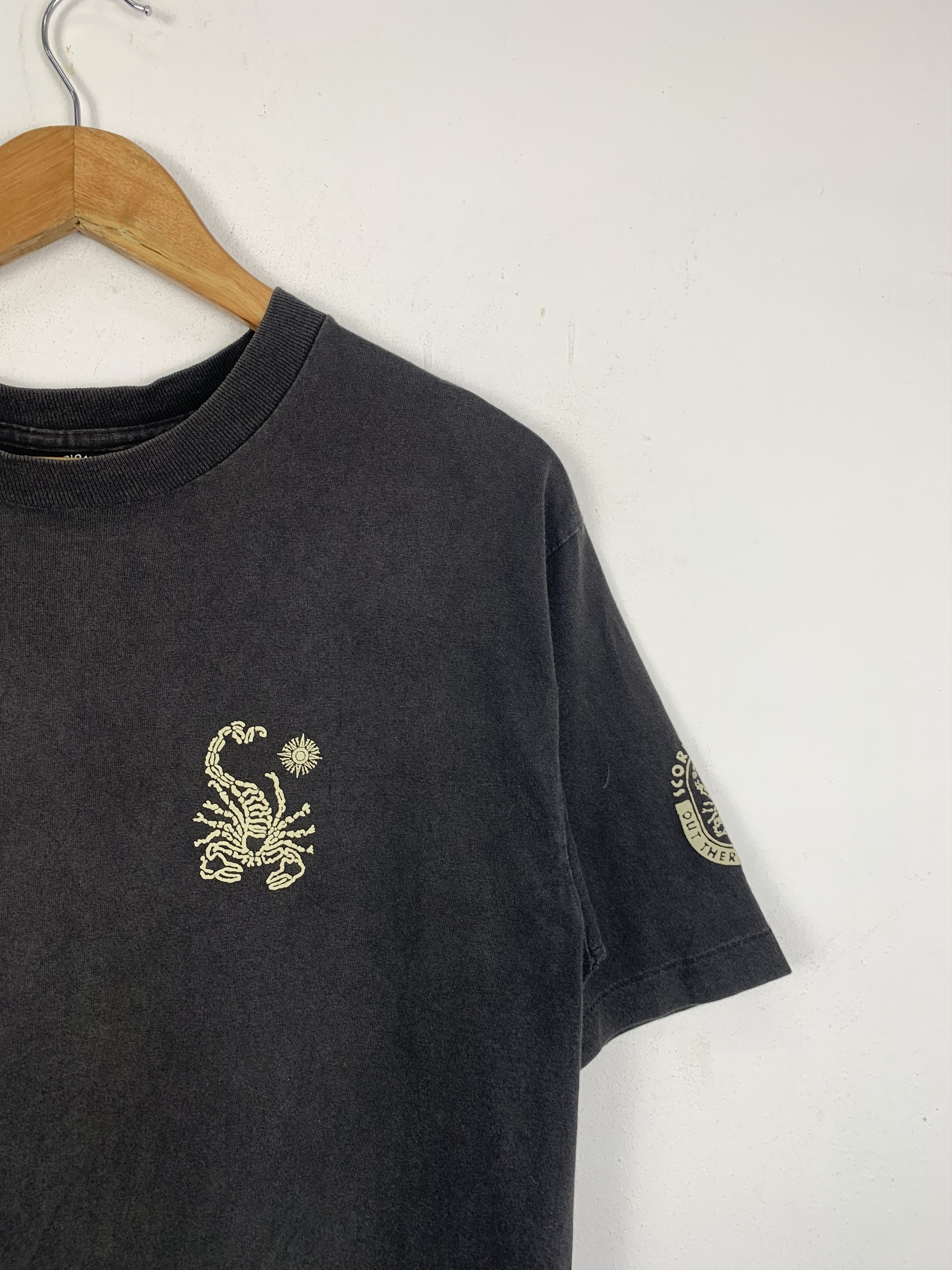Other Vintage 90s Scorpion Bay Mas Tina Made In USA Tee TA0301 Size US M / EU 48-50 / 2 - 9 Thumbnail