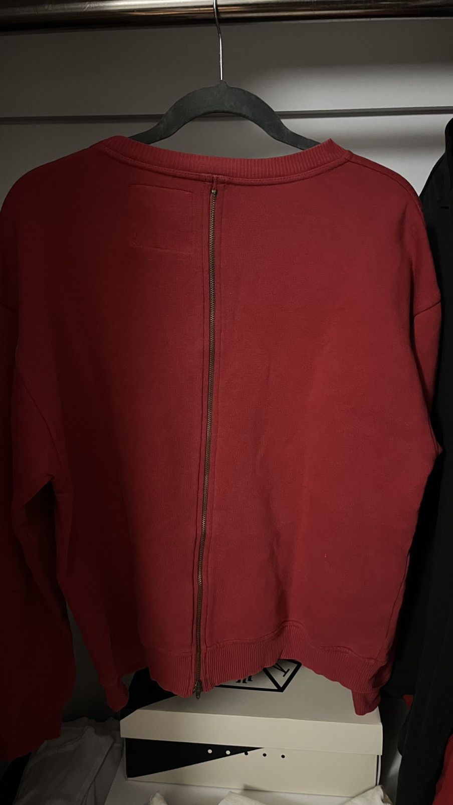 Other Vintage Red Moschino Sweatshirt Size US M / EU 48-50 / 2 - 4 Thumbnail