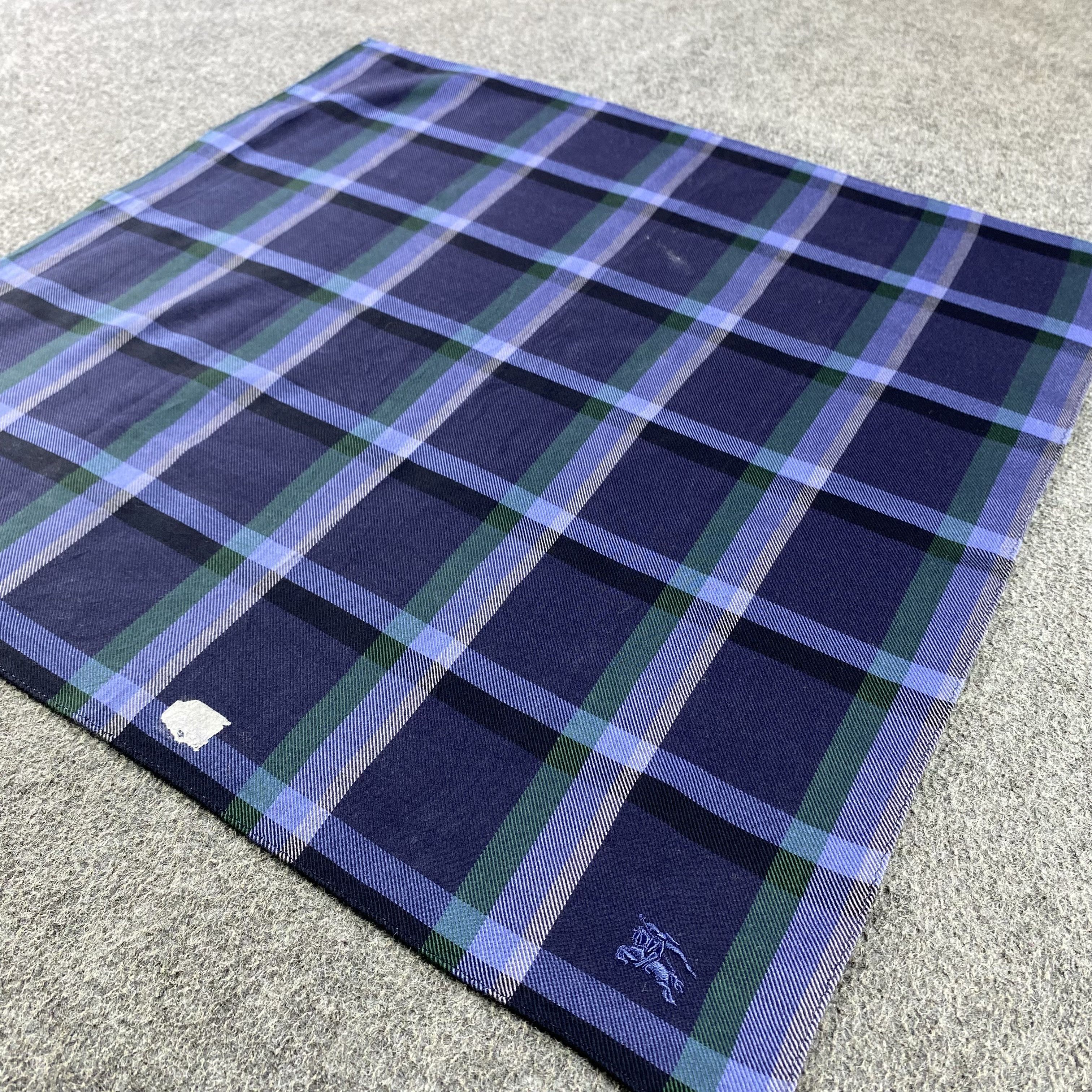 Burberry × Vintage Burberry Handkerchief/Neckerchief/Bandana HC803 Size ONE SIZE - 2 Thumbnail
