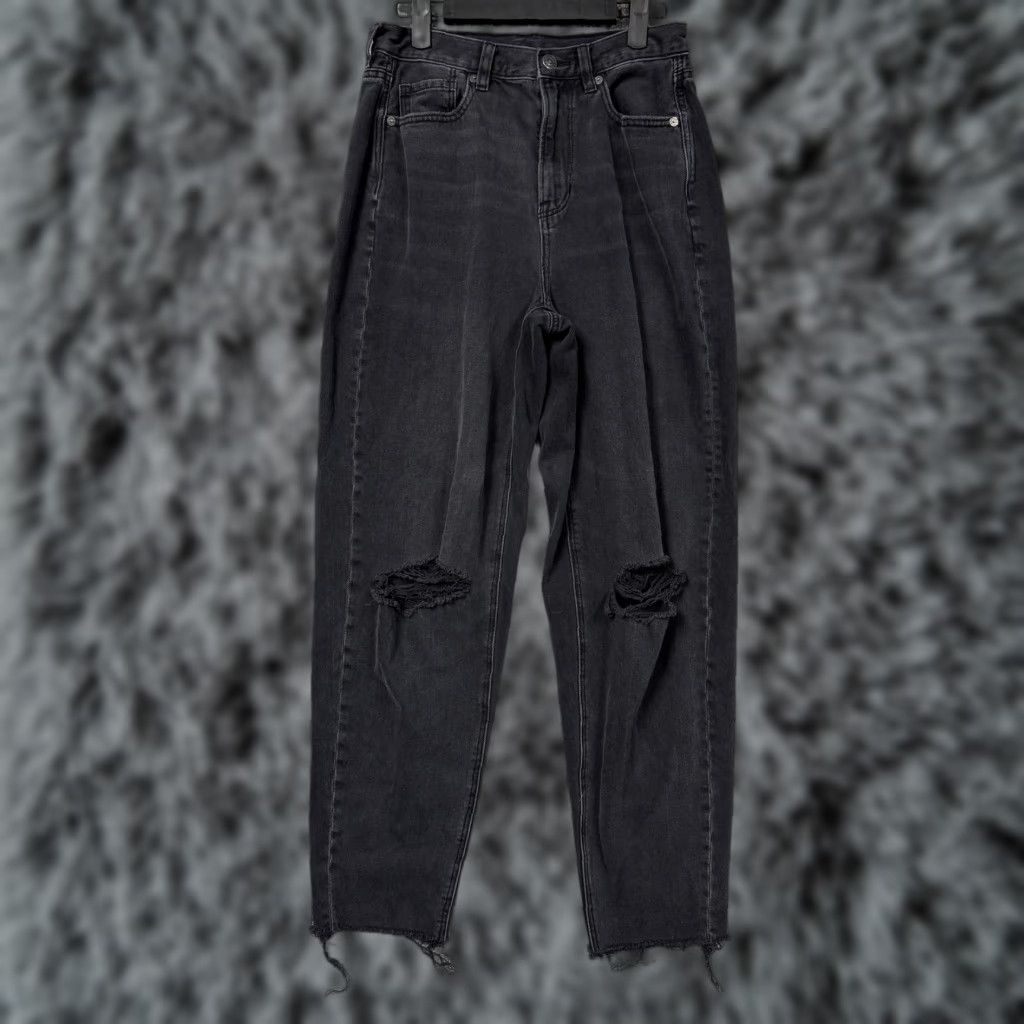 American Eagle Outfitters American Eagle Outfitters Relaxed Mom Jeans Womens 4 Long Black Distressed Denim Indie Edgy Jeans Trousers Footwear Not Included Size 27" / US 4 / IT 40 - 1 Thumbnail
