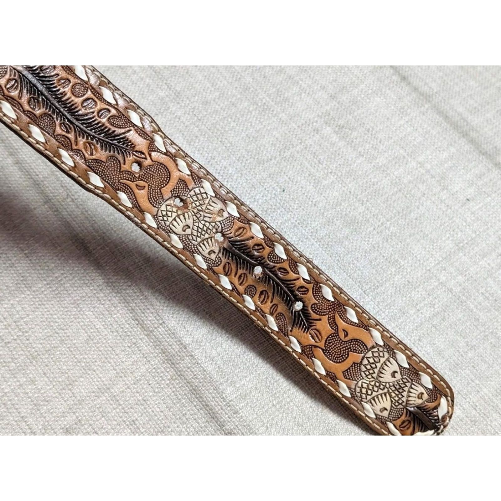 Vintage VINTAGE Western Belt Acorns Tooled Handcrafted 32 Brown Cowhide Leather Western Belt Mens XS? Size 32 - 7 Thumbnail