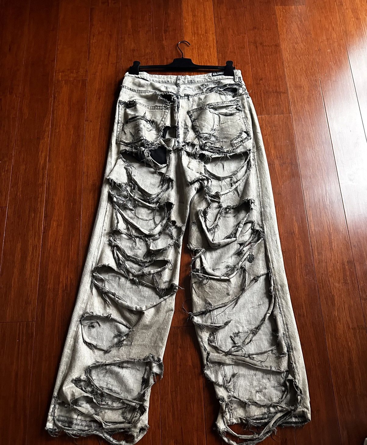 Balenciaga 1/1 sample Mudshow Super Destroyed Jeans White Sz. M Size US 34 / EU 50 - 3 Thumbnail