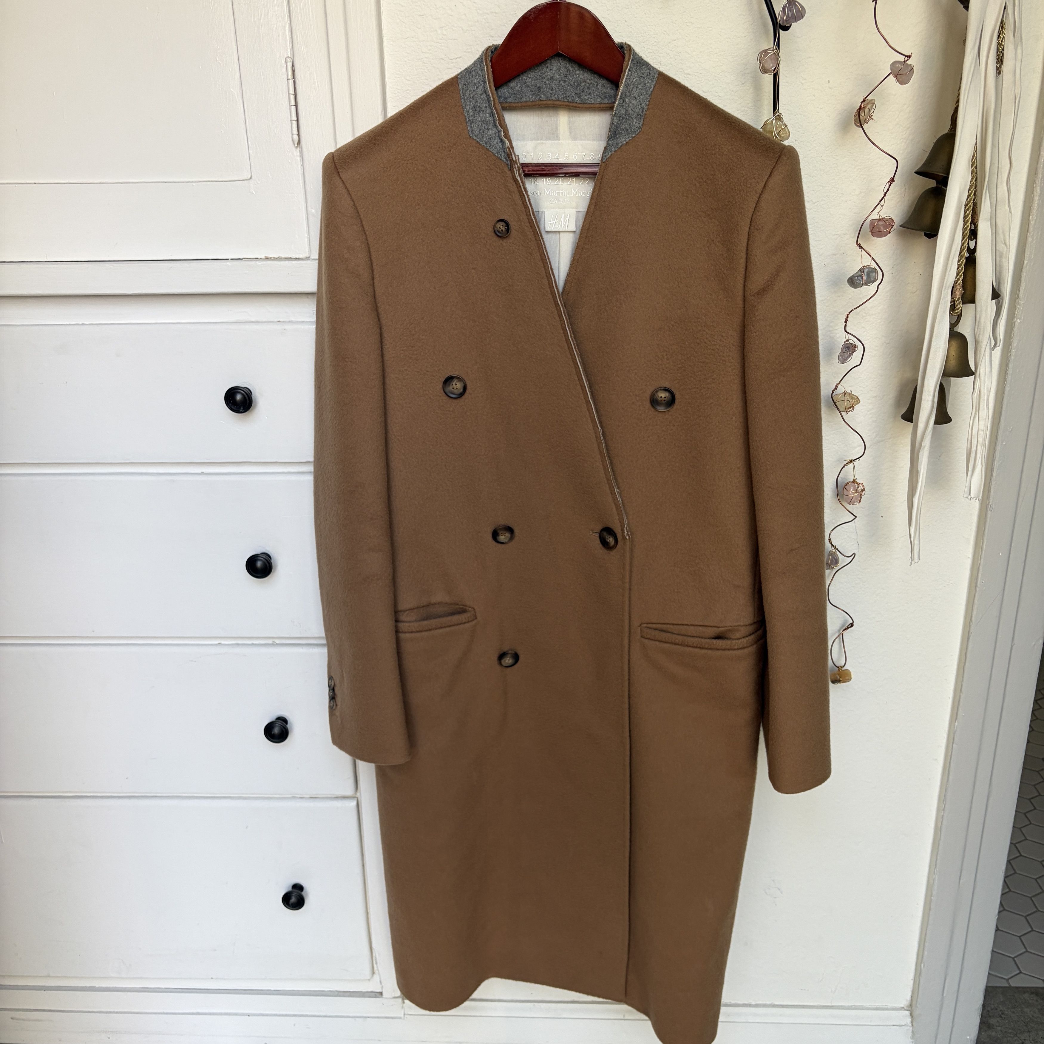 H&M × Maison Margiela Maison Margiela x H&M Camel Double Breasted Overcoat Size US S / EU 44-46 / 1 - 1 Thumbnail