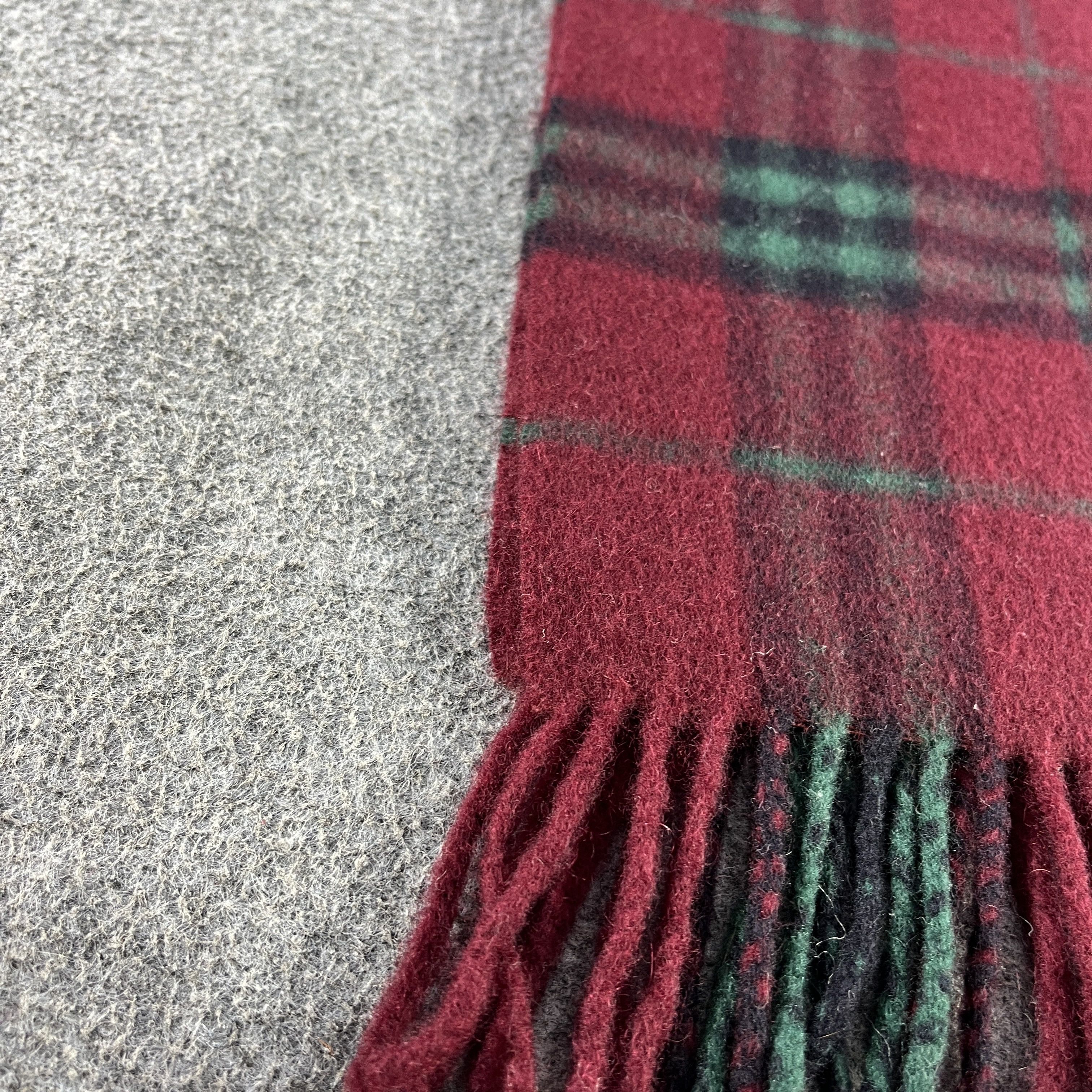 Burberry Burberry Scarf / Muffler / Neckwear T1401 Size ONE SIZE - 6 Thumbnail