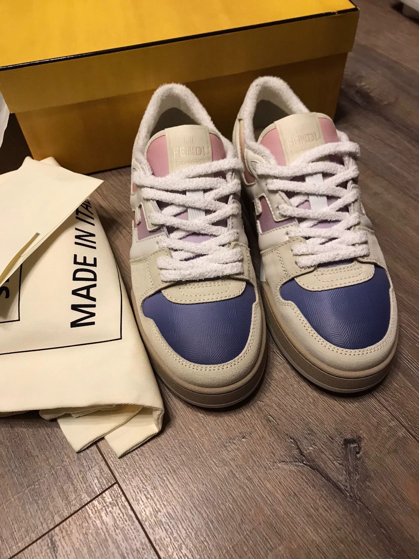 Fendi Fendi Leather Sneakers 42/43 Panda & Macarons Colorway Size US 9 / EU 42 - 5 Thumbnail
