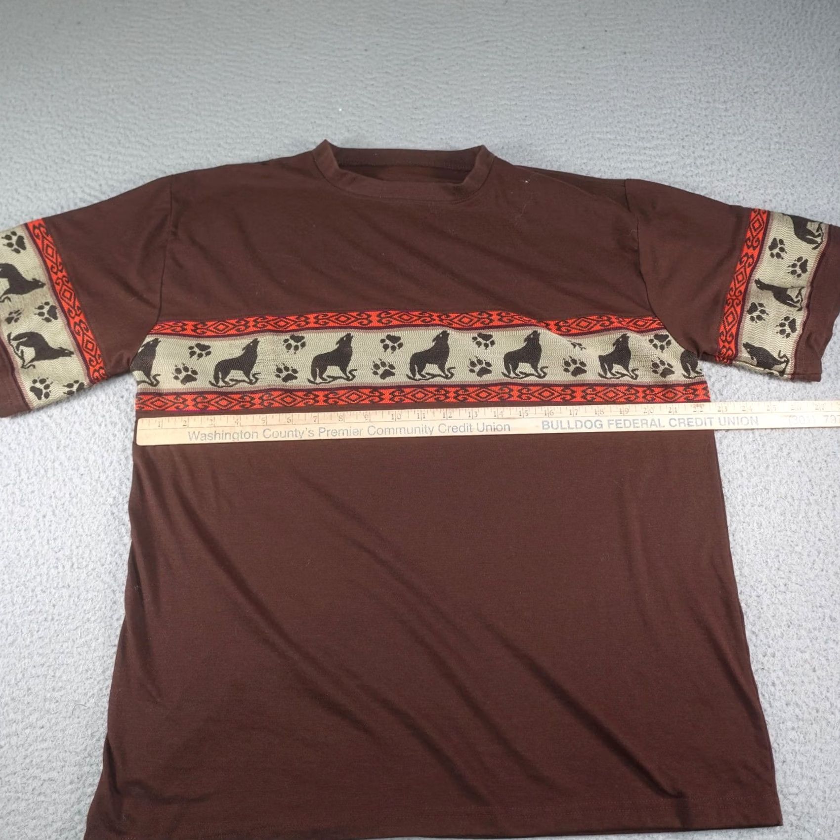 Vintage VINTAGE Wolf Shirt Mens L Brown Aztec Howling Pack Paw Print Tribal Nature Shirt Size US L / EU 52-54 / 3 - 3 Thumbnail