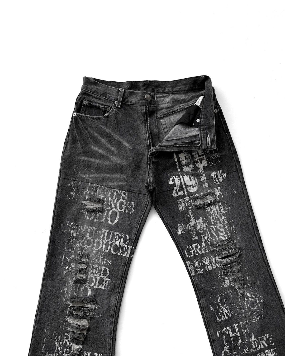 BERNINGS SHO BERNINGS-SHO DISTRESSED FLARE JEANS Size US 29 - 3 Thumbnail