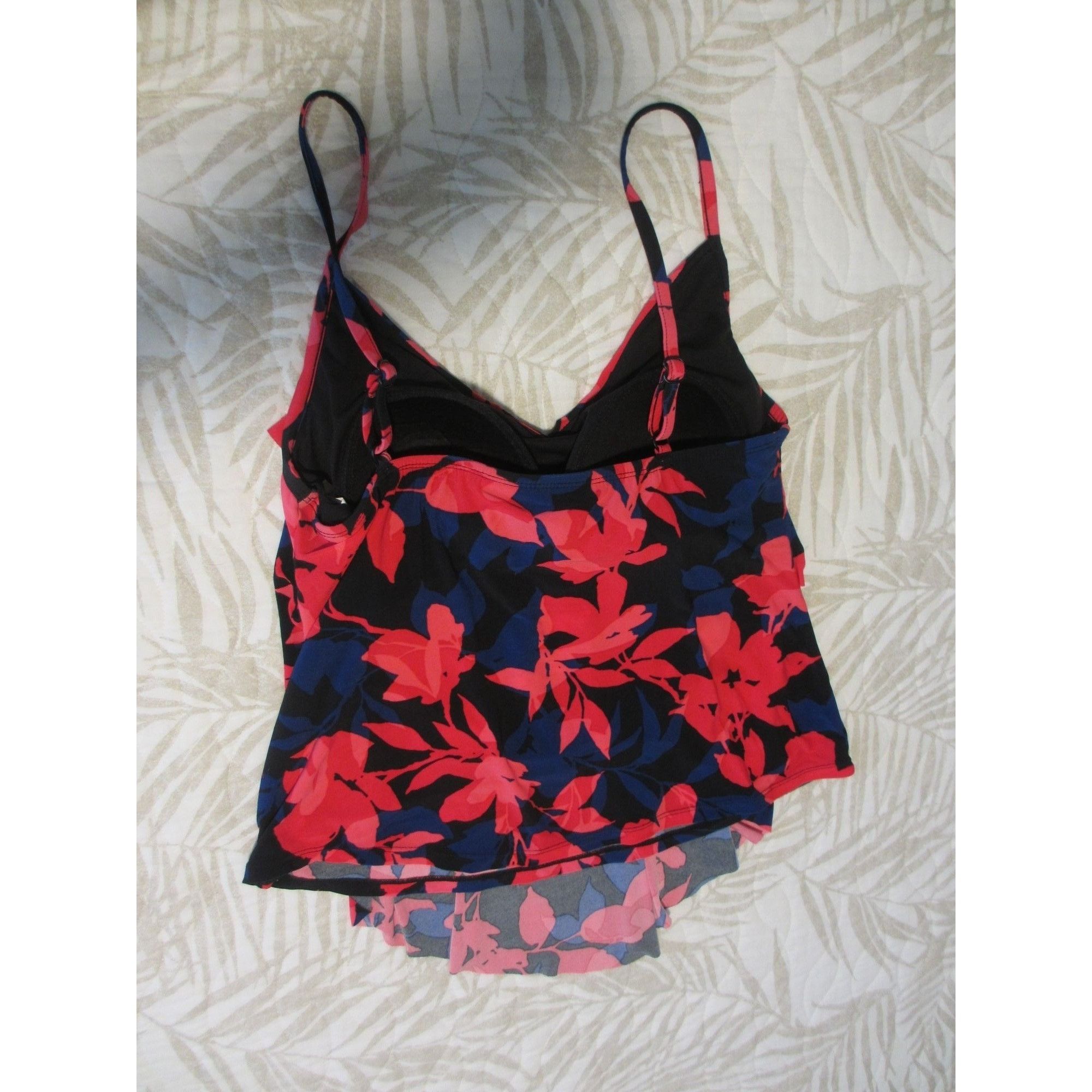 Other AQUA GREEN TANKINI TOP BLACK AND PINK PRE-OWNED MEDIUM Size M / US 6-8 / IT 42-44 - 3 Thumbnail