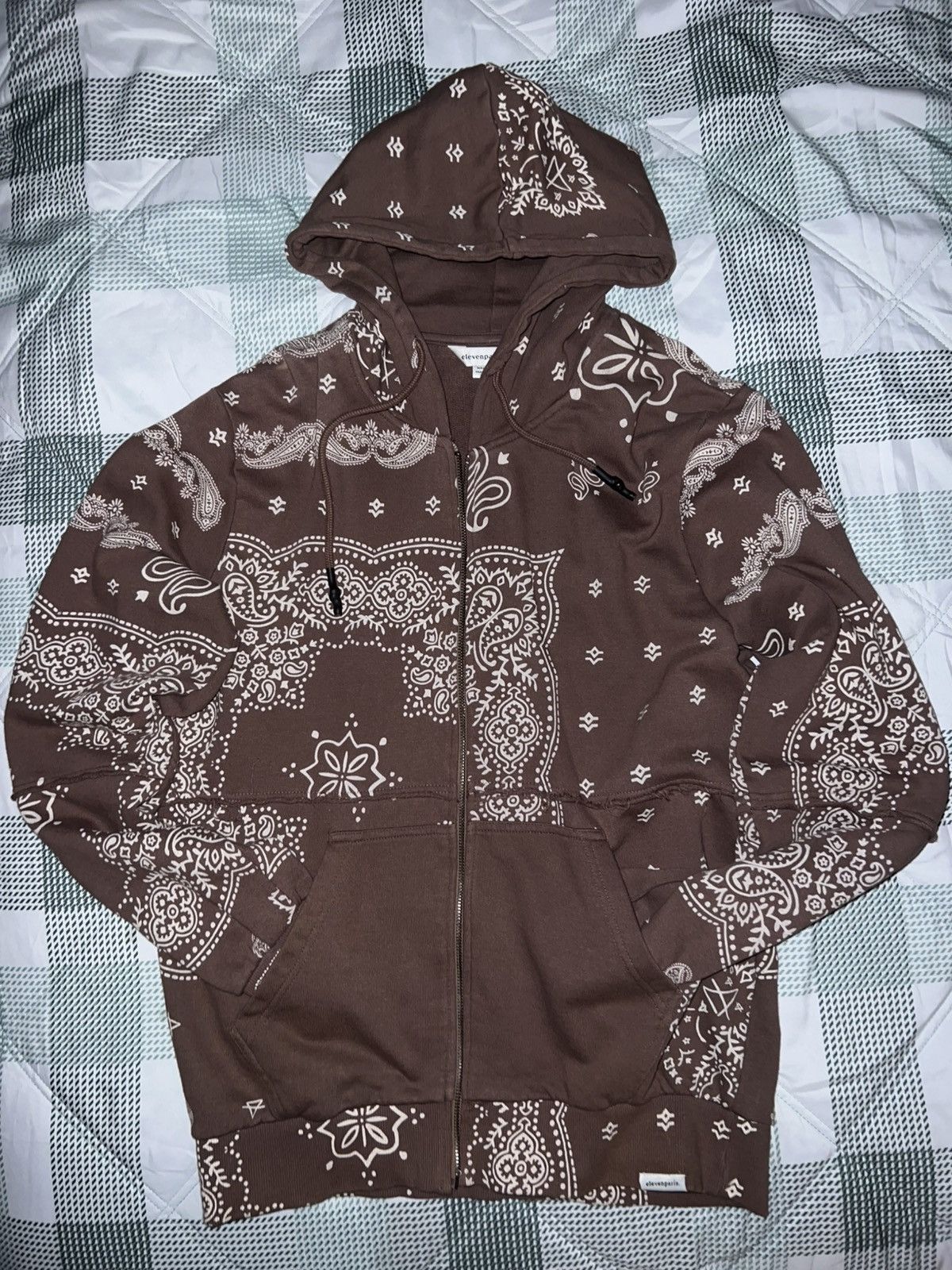 Eleven Paris brown bandana all over print zip up Size US M / EU 48-50 / 2 - 1 Thumbnail