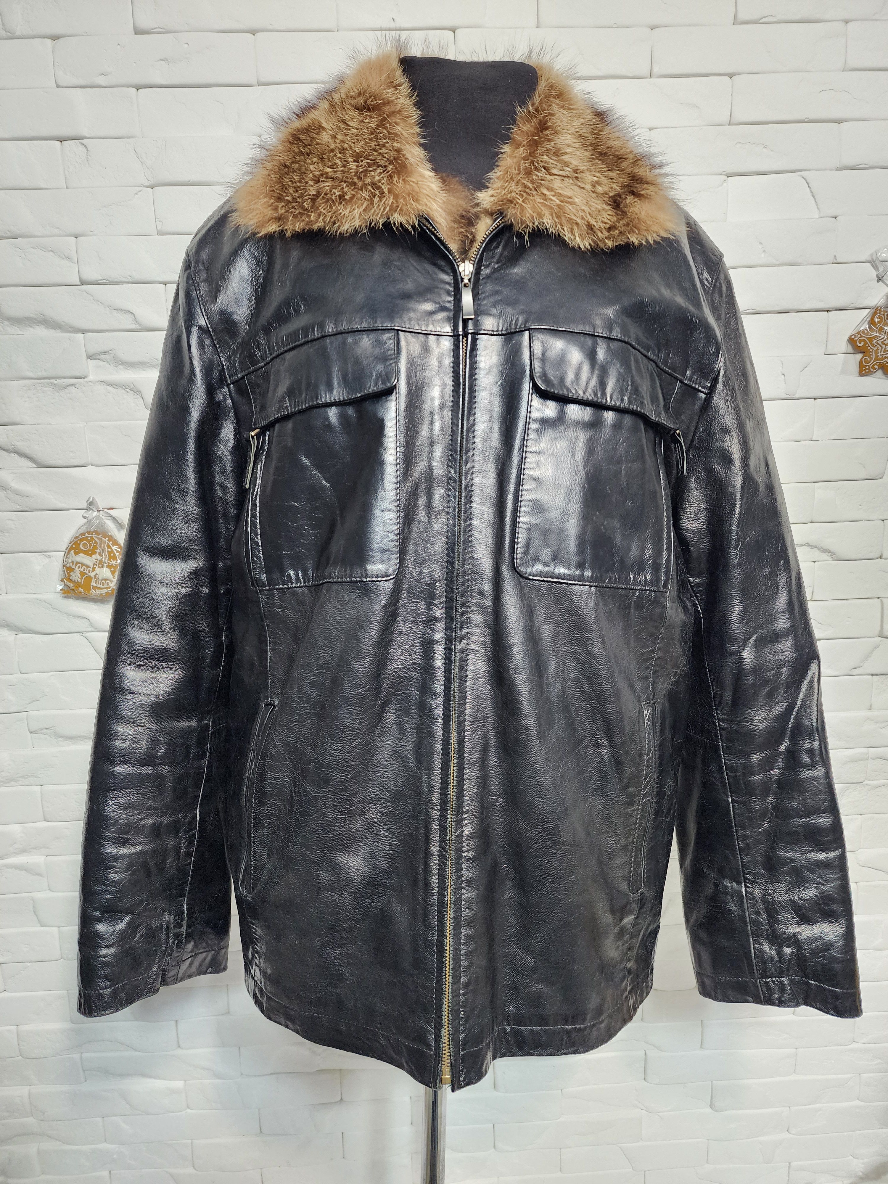 Uniqlo Men's Black Leather Fur Jacket: Genuine Fur, Metal Zipper Size US L / EU 52-54 / 3 - 1 Thumbnail