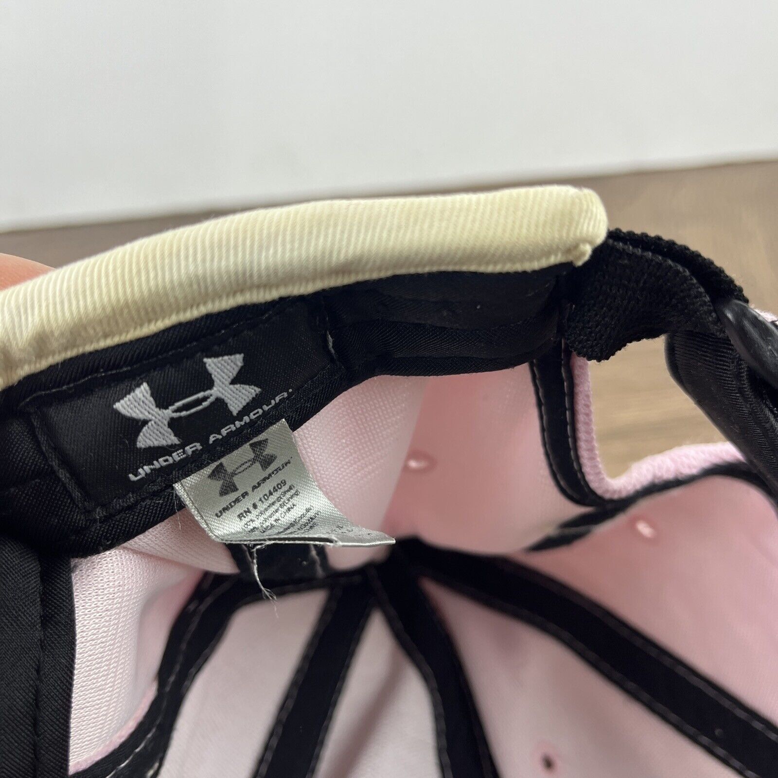 Under Armour Under Armour Medium Hat UA Pink Hat Adjustable Adult Size Ha Size ONE SIZE - 15 Thumbnail
