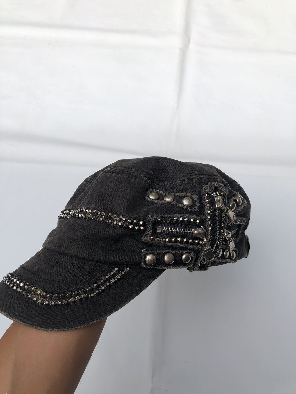 Beauty Beast × Hysteric Glamour × Japanese Brand DISTRESSED STUDDED ZIPPER GOTHIC JAPANESE CAP Size ONE SIZE - 1 Thumbnail