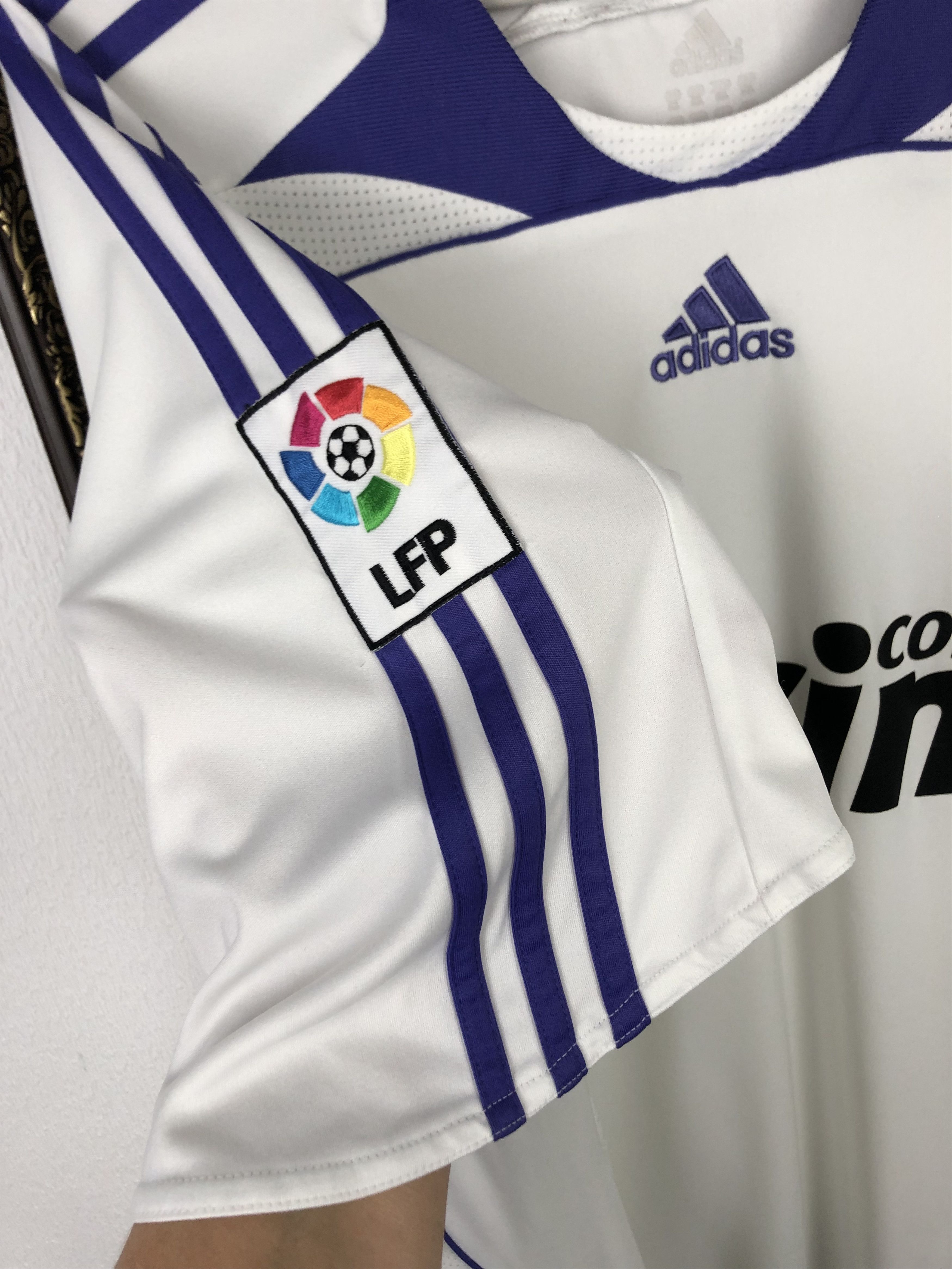 Adidas Real Madrid Home football shirt 2007 Soccer Adidas Jersey Size US XXL / EU 58 / 5 - 7 Thumbnail