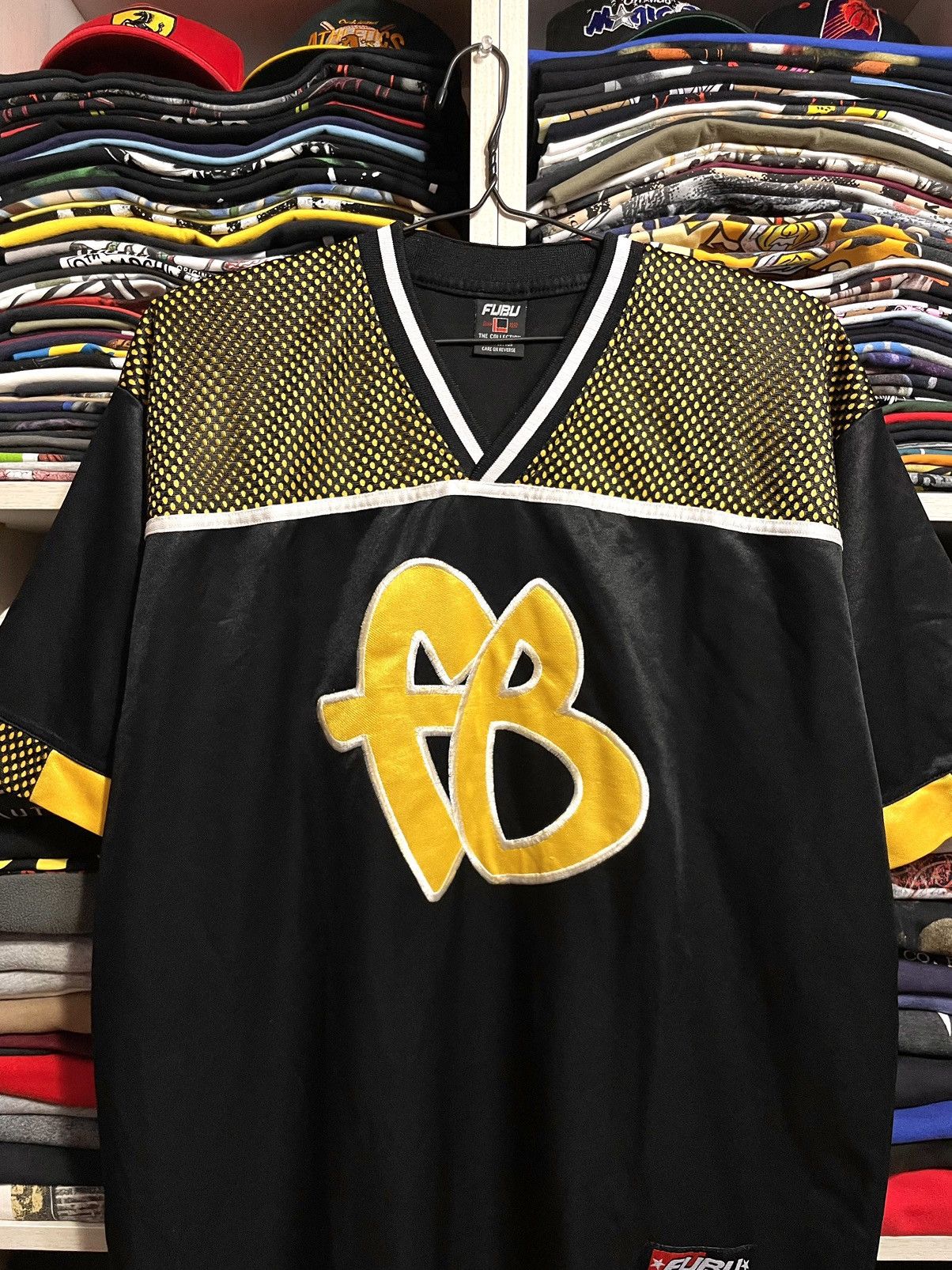 Fubu Vintage 90s FUBU Big Logo Rap Hip Hop T-Shirt Jersey Size US L / EU 52-54 / 3 - 2 Thumbnail