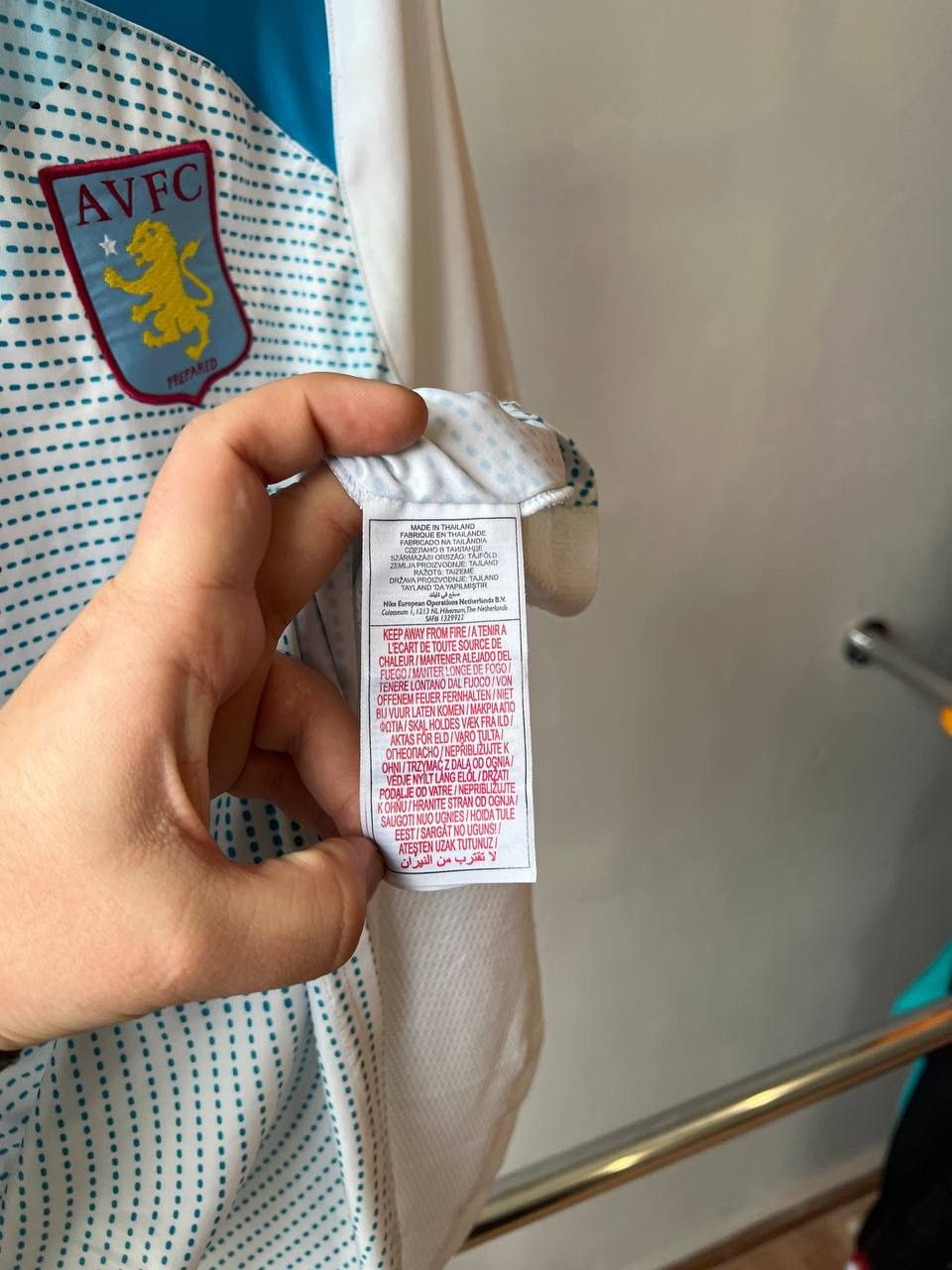 Nike 2007/08 ASTON VILLA TRAINING SOCCER JERSEY FOOTBALL SHIRT M Size US M / EU 48-50 / 2 - 10 Thumbnail
