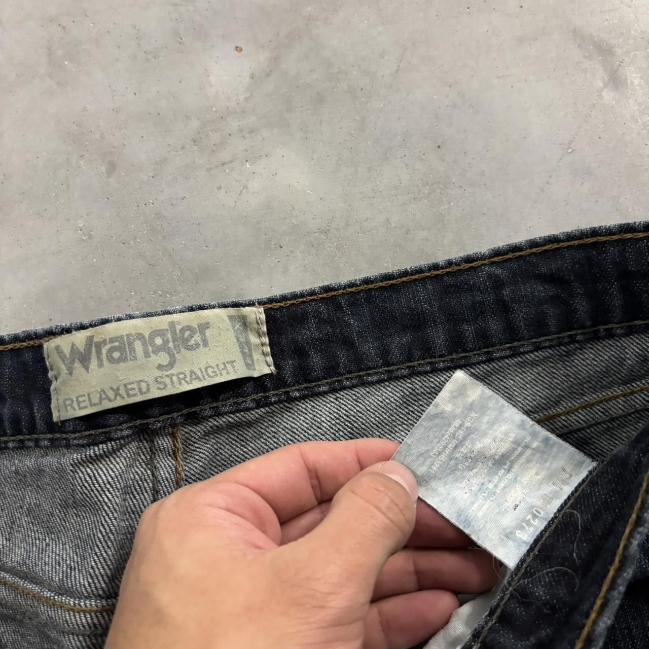 Vintage Crazy Vintage Y2K/2000s Grunge Dark Wash Denim Jeans! 33x30 Size US 33 - 8 Thumbnail