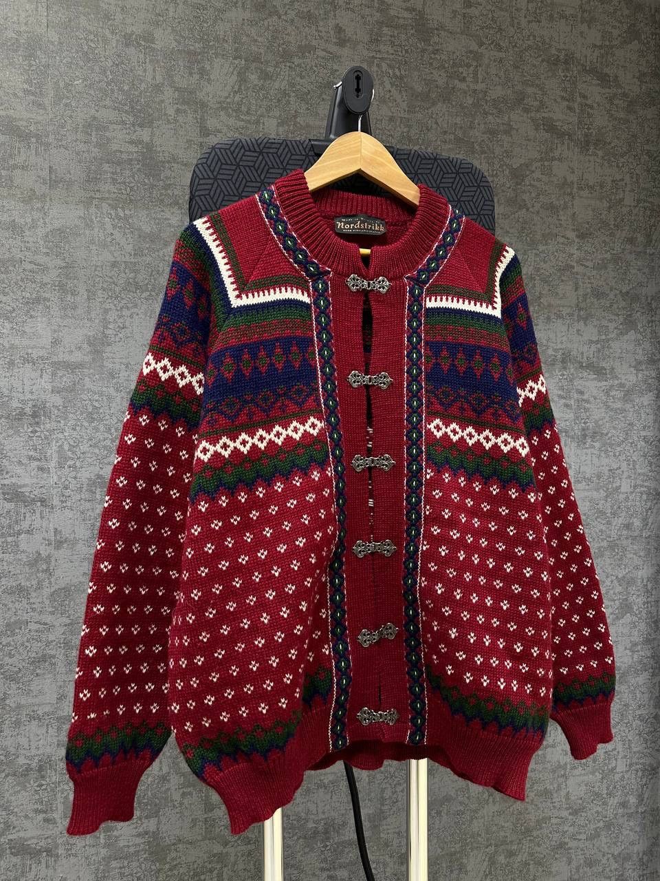 Highland × Vintage Vintage Nordstrikk Wool Red Knit Highland Sweater Size US L / EU 52-54 / 3 - 6 Thumbnail
