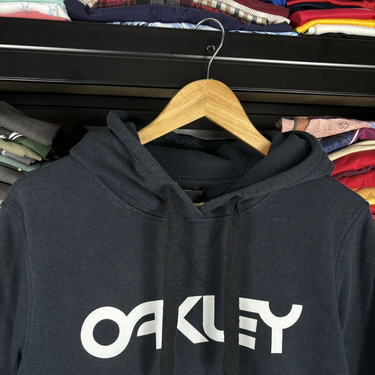 Oakley Crazy Y2K Oakley Essential Spellout Hoodie Rare Size US S / EU 44-46 / 1 - 2 Thumbnail