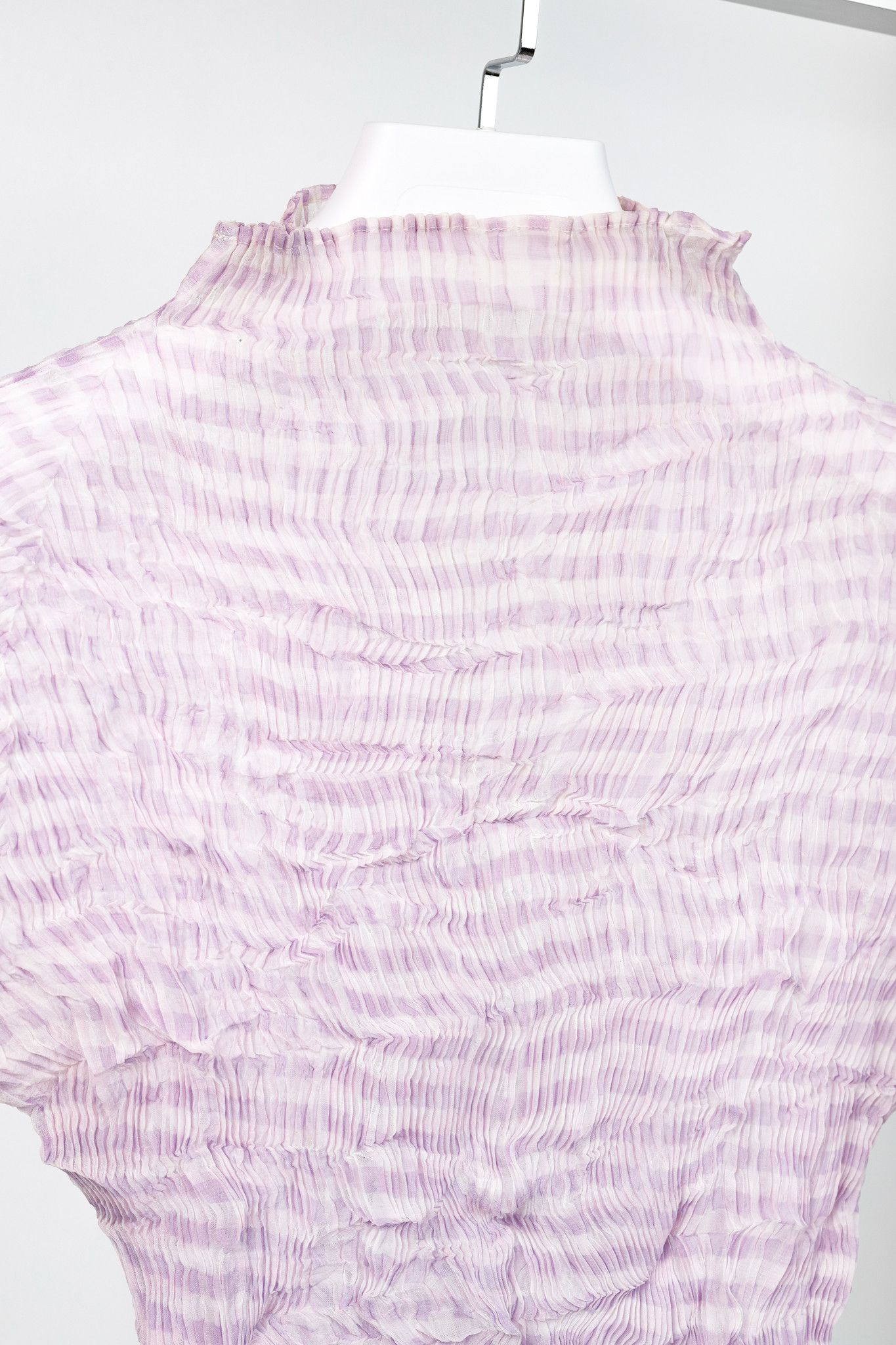 Pleats Please Issey Miyake Issey Miyake Pleated Mock-Neck Long-Sleeve Popcorn Top Size S / US 4 / IT 40 - 4 Thumbnail