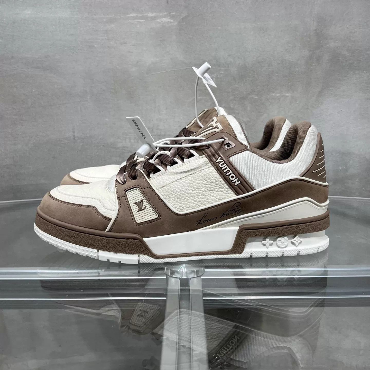 Louis Vuitton LV Trainer Taupe Gradient UK7.5 Original Box Size US 8.5 / EU 41-42 - 3 Thumbnail