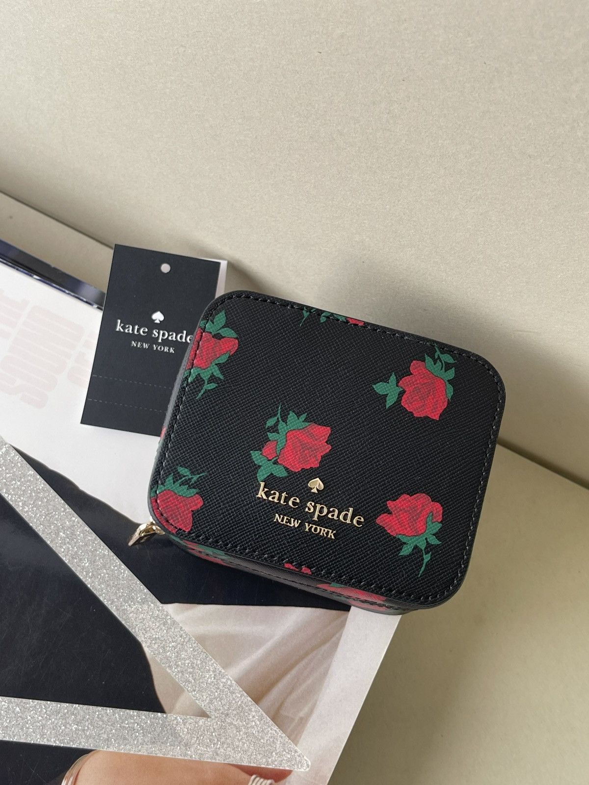 Kate Spade (new+tag) Kate Spade chic jewelry box red floral design Size ONE SIZE - 8 Thumbnail